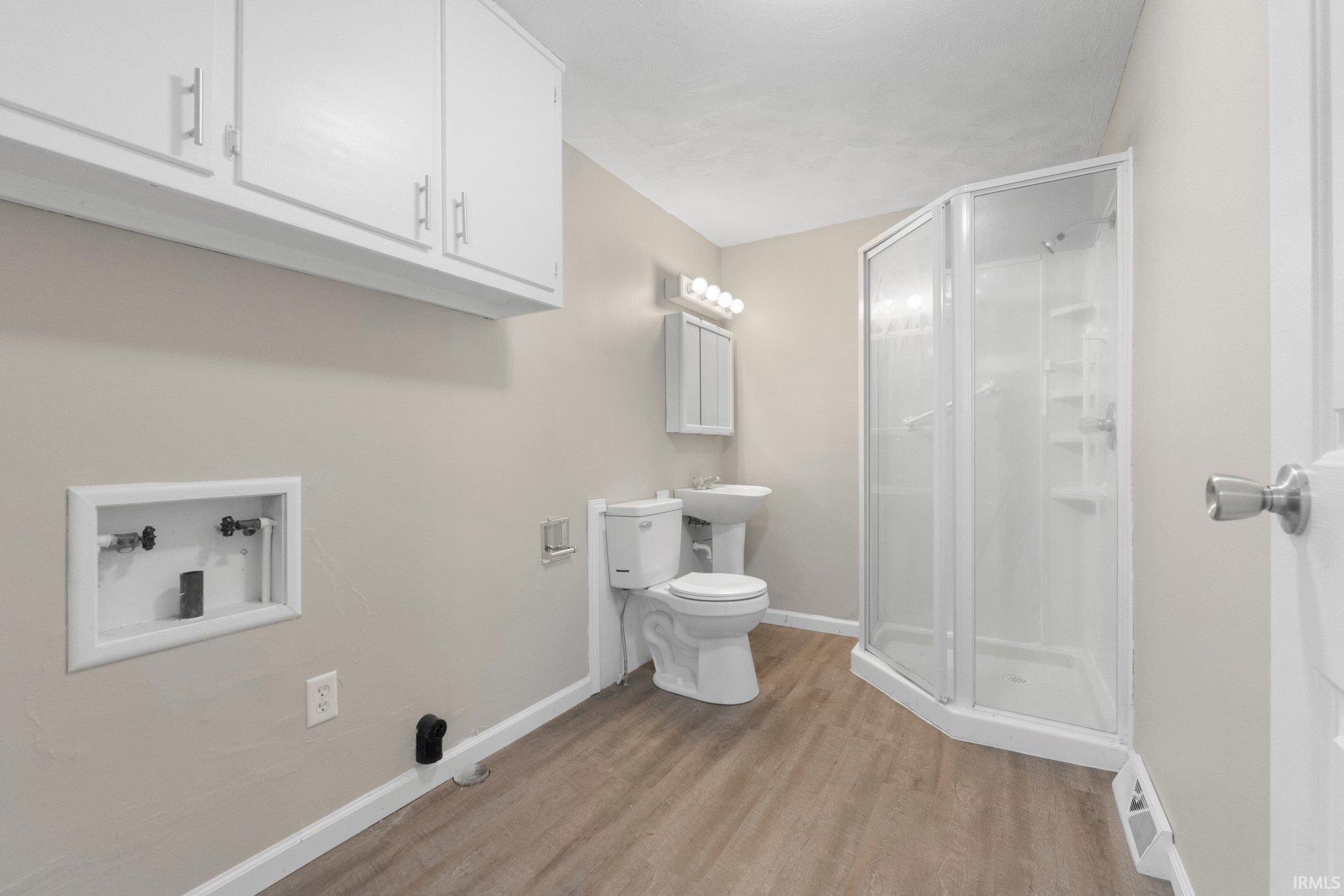 Photo 13 of 2208 Gillmore Drive