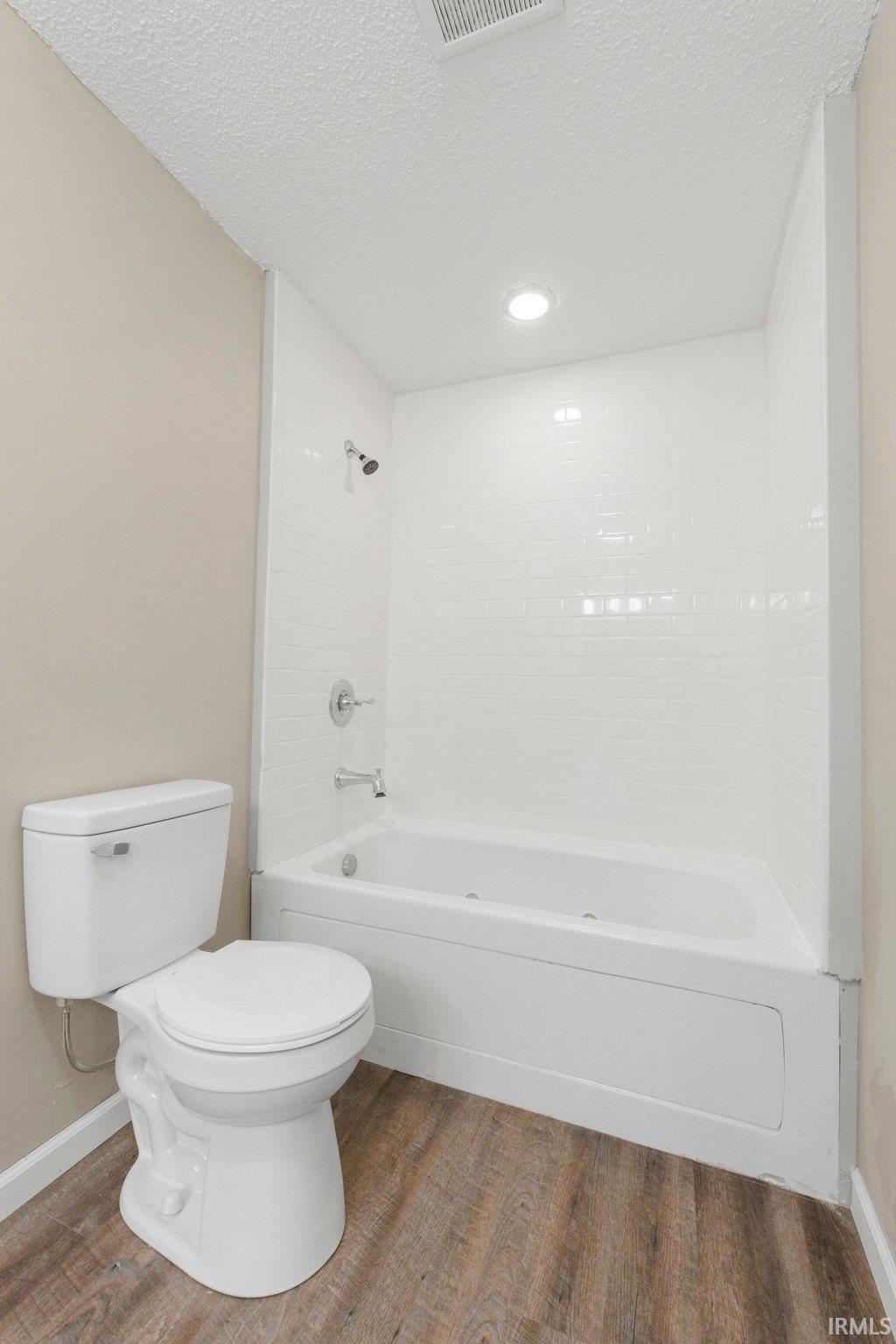 Photo 19 of 2208 Gillmore Drive