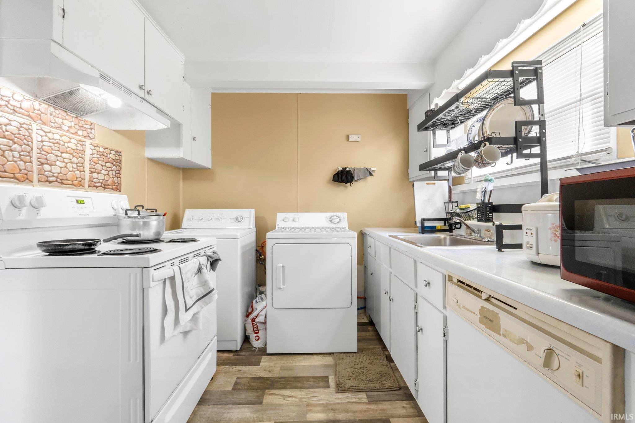 Photo 11 of 5109 Hoagland Avenue
