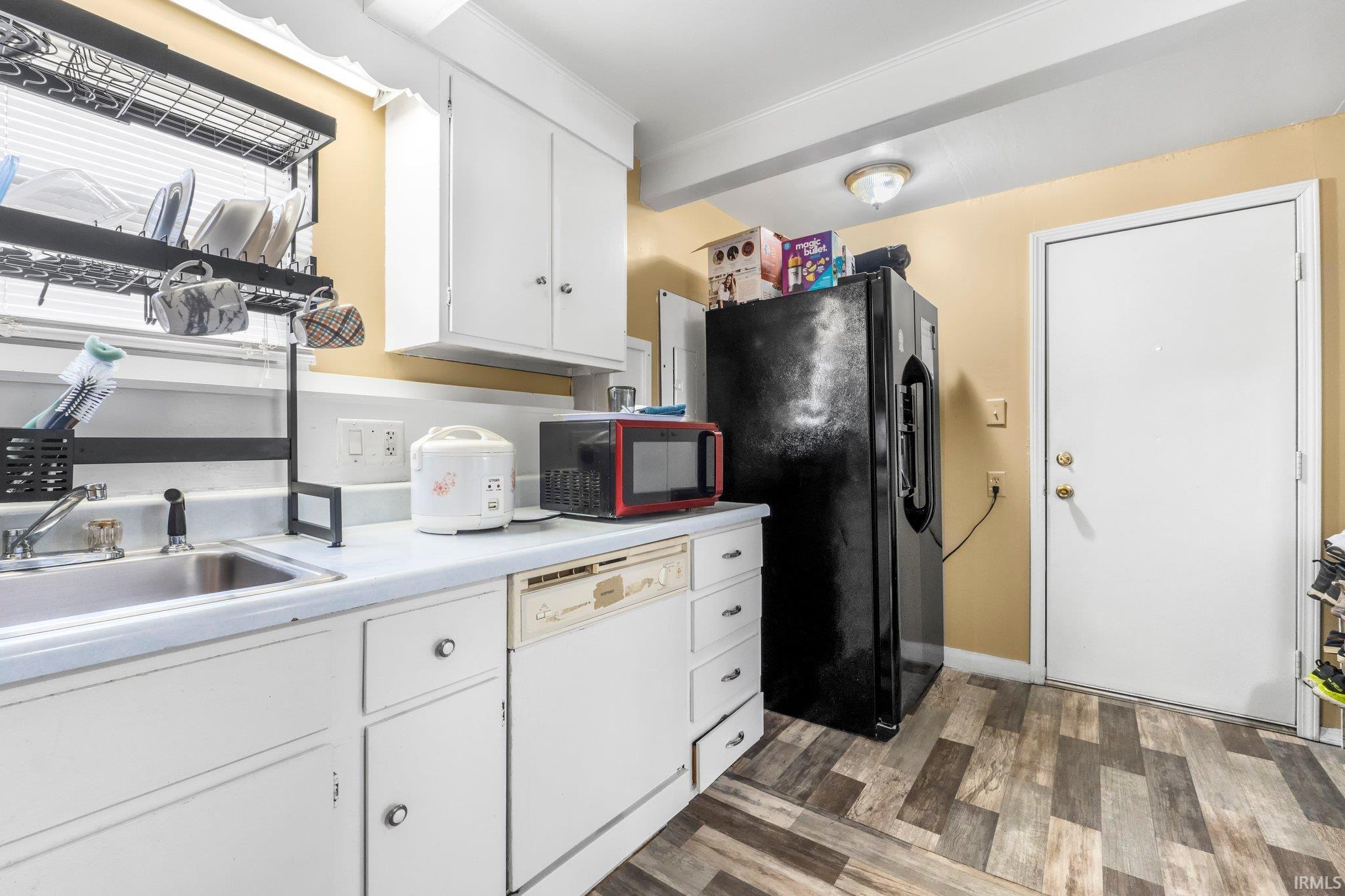Photo 13 of 5109 Hoagland Avenue