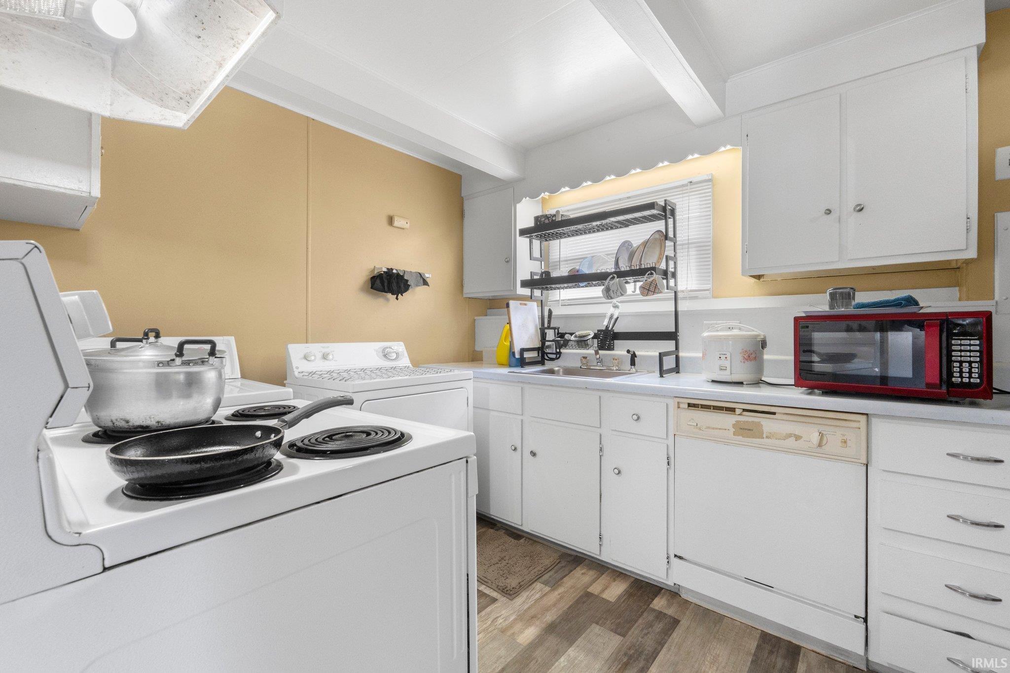 Photo 7 of 5109 Hoagland Avenue
