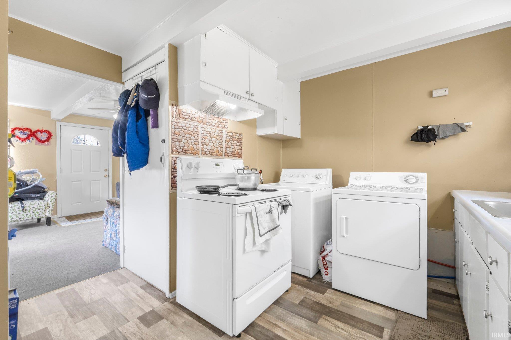 Photo 8 of 5109 Hoagland Avenue