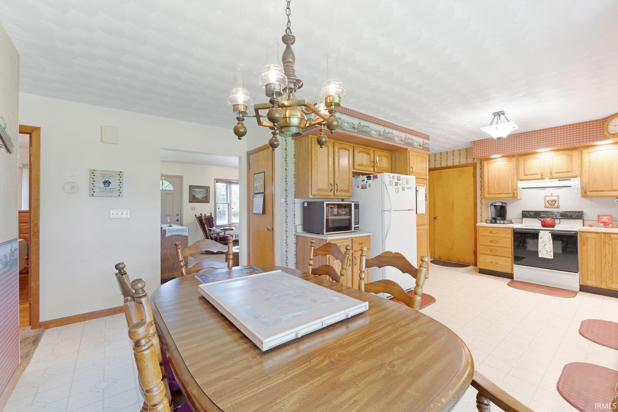 Photo 11 of 2326 E 1050 S