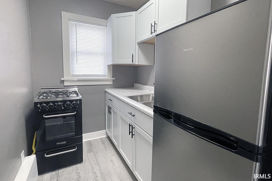 Photo 11 of 308 E Madison Street