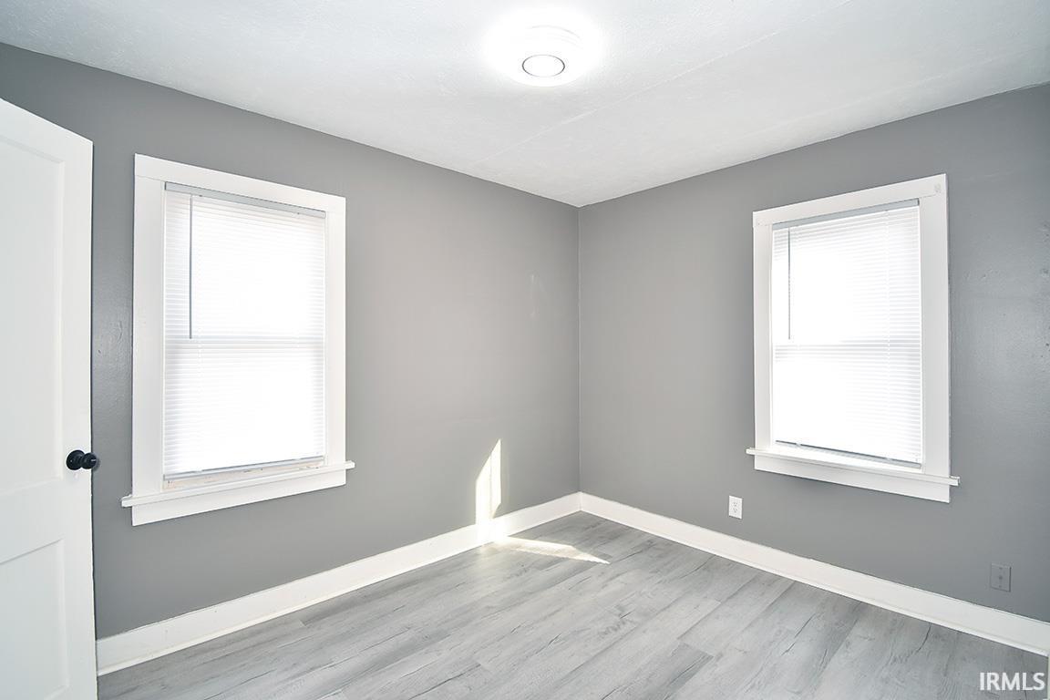 Photo 12 of 308 E Madison Street
