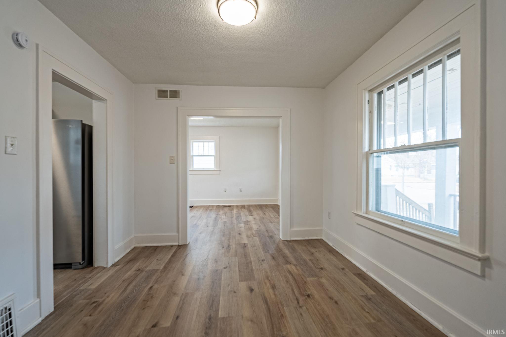Photo 5 of 1606 Columbia Avenue