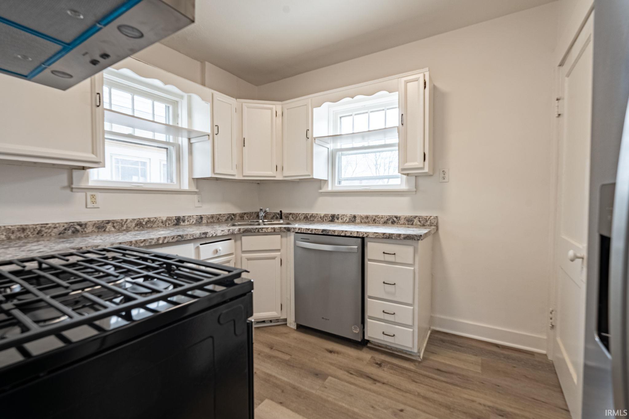 Photo 9 of 1606 Columbia Avenue