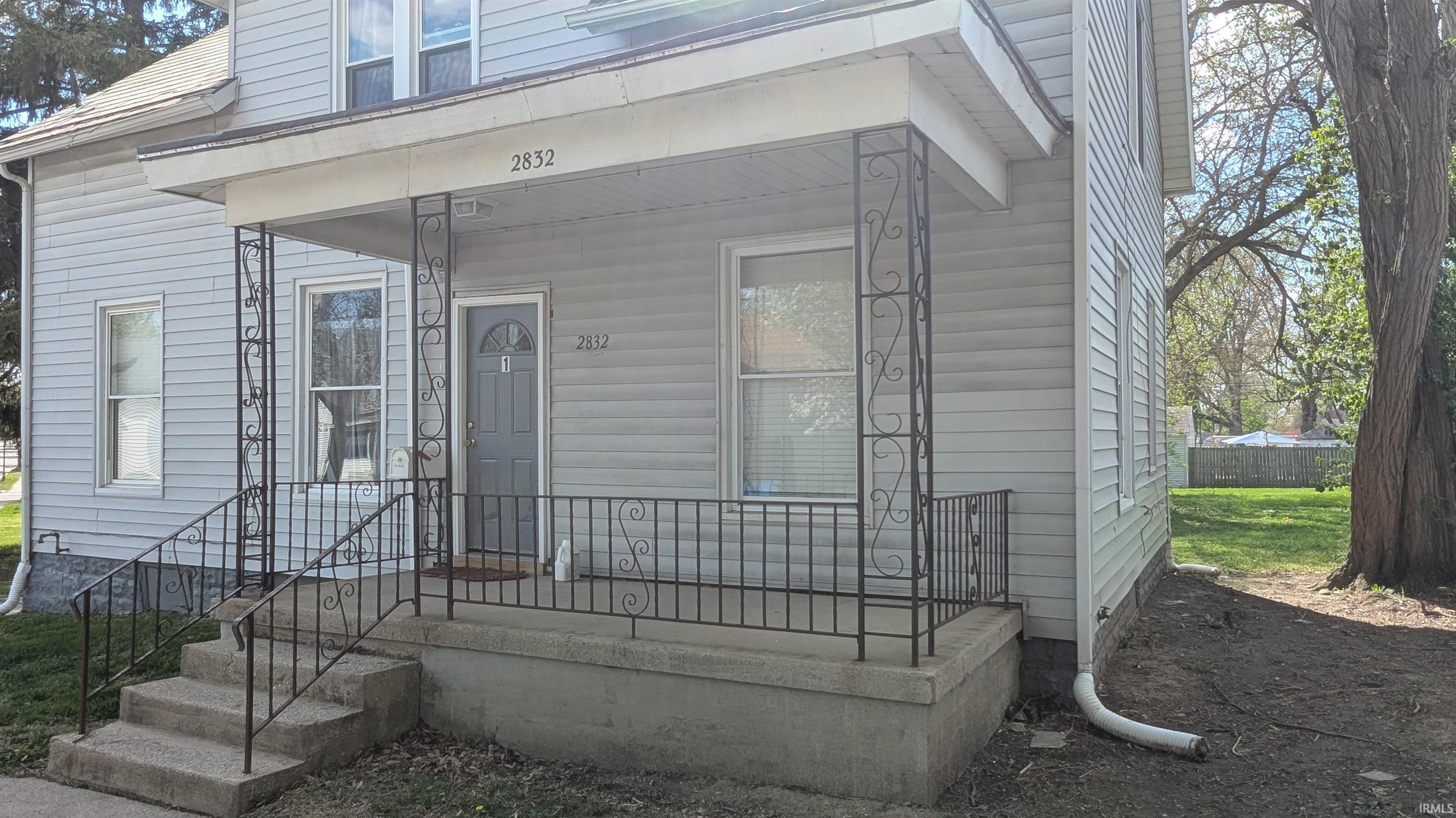 Photo 2 of 2832 Broadway