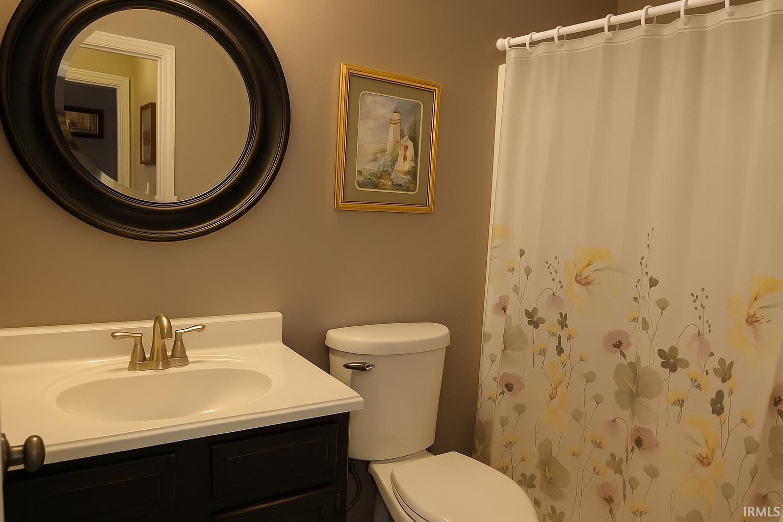 Homes for sale in Elkhart, IN | 806 Clarinet Blvd, Elkhart, IN 46516 | MLS# 202515300