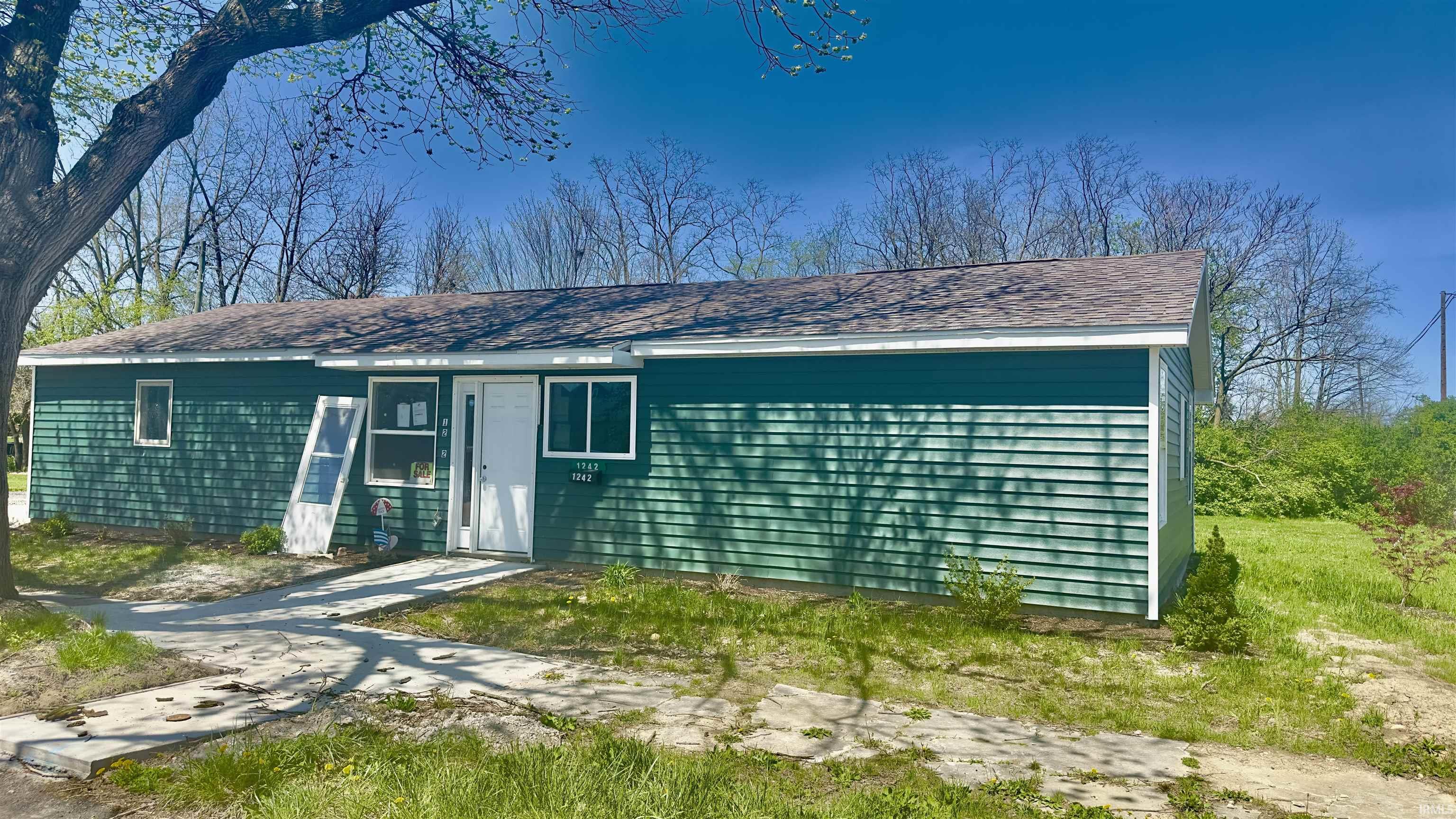 Photo 1 of 1242 Grant Avenue
