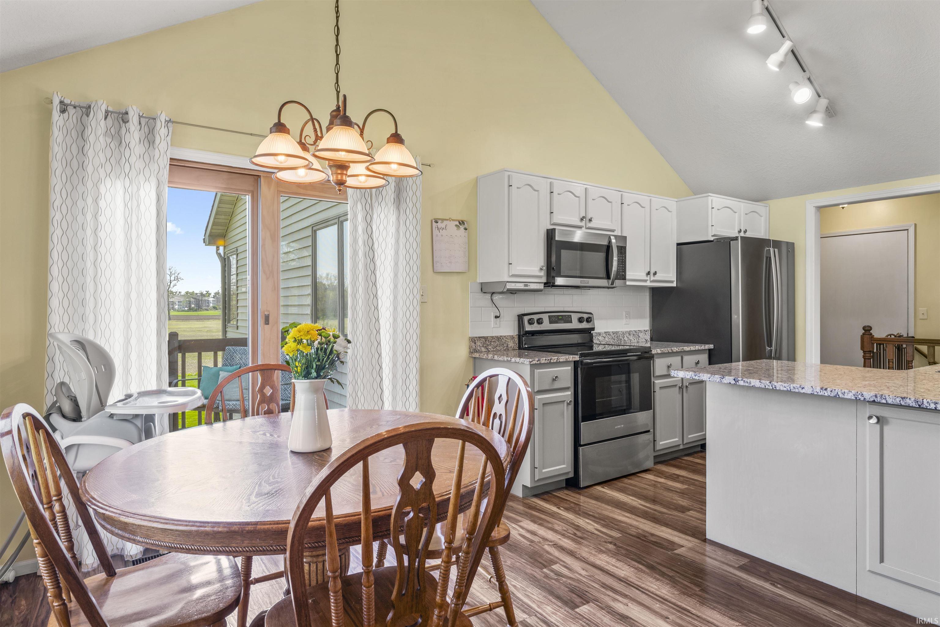 Photo 9 of 1100 E Wildwood Drive