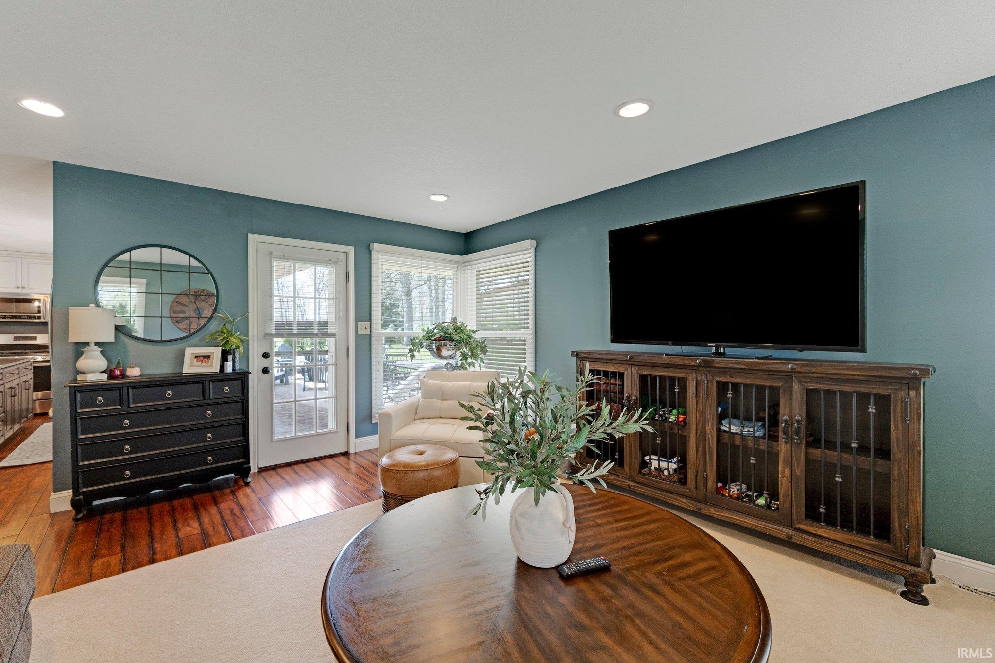 Photo 20 of 119 Southridge Drive