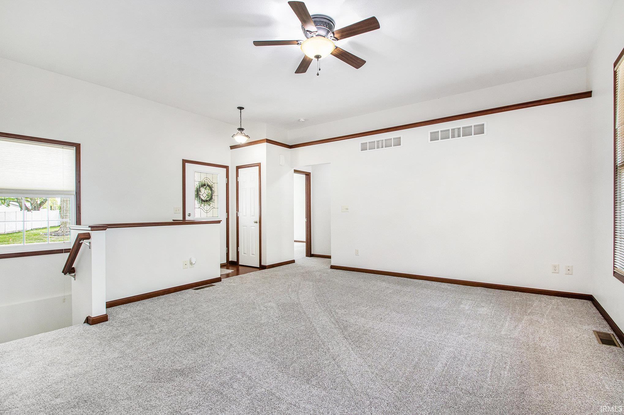 Photo 8 of 300 E Wabash Avenue