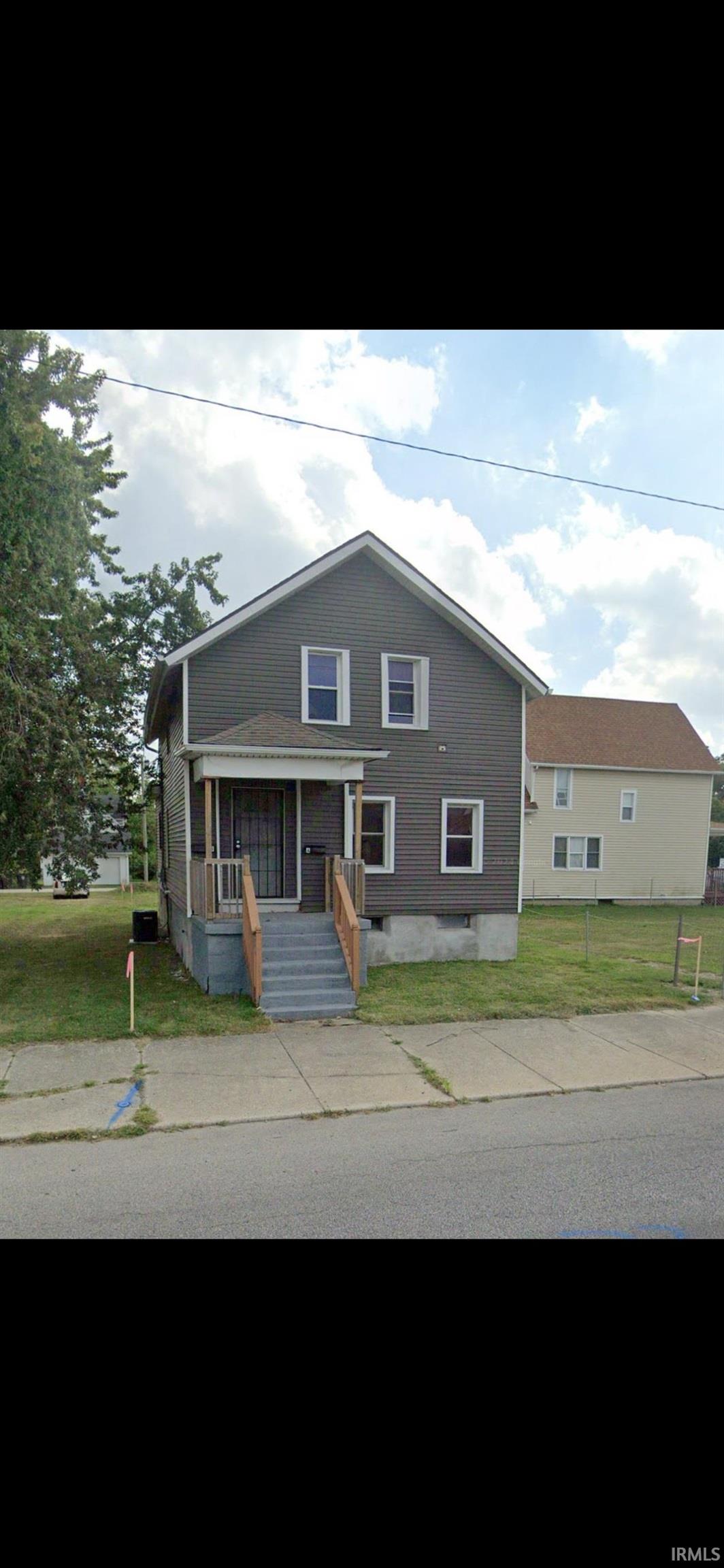 Photo 0 of 708 E Jefferson Boulevard