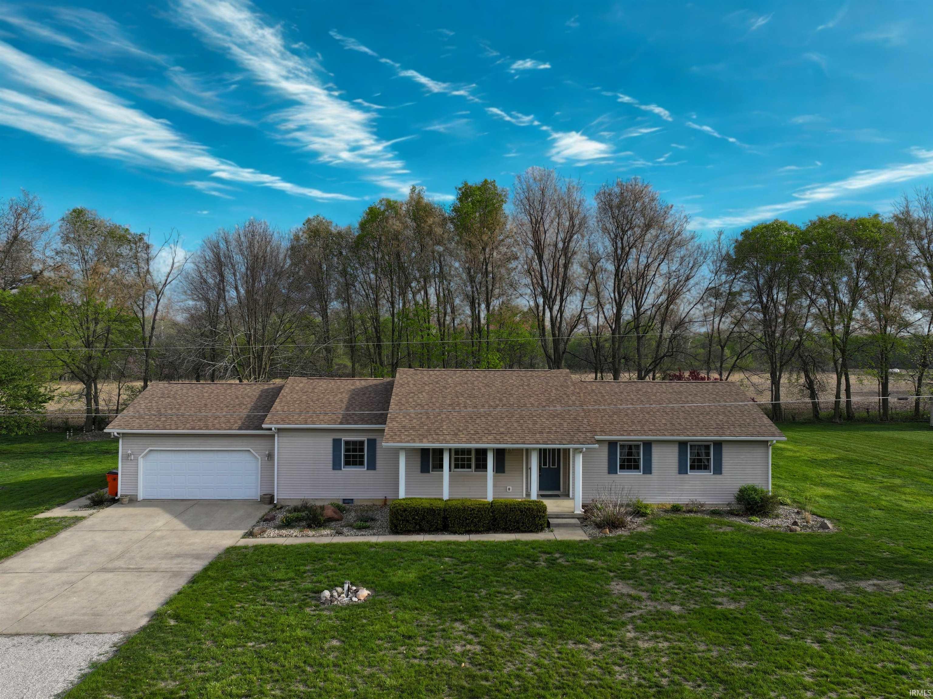 Homes for sale in Winamac, IN | 800 E Oak View Est, Winamac, IN 46996 | MLS# 202515572