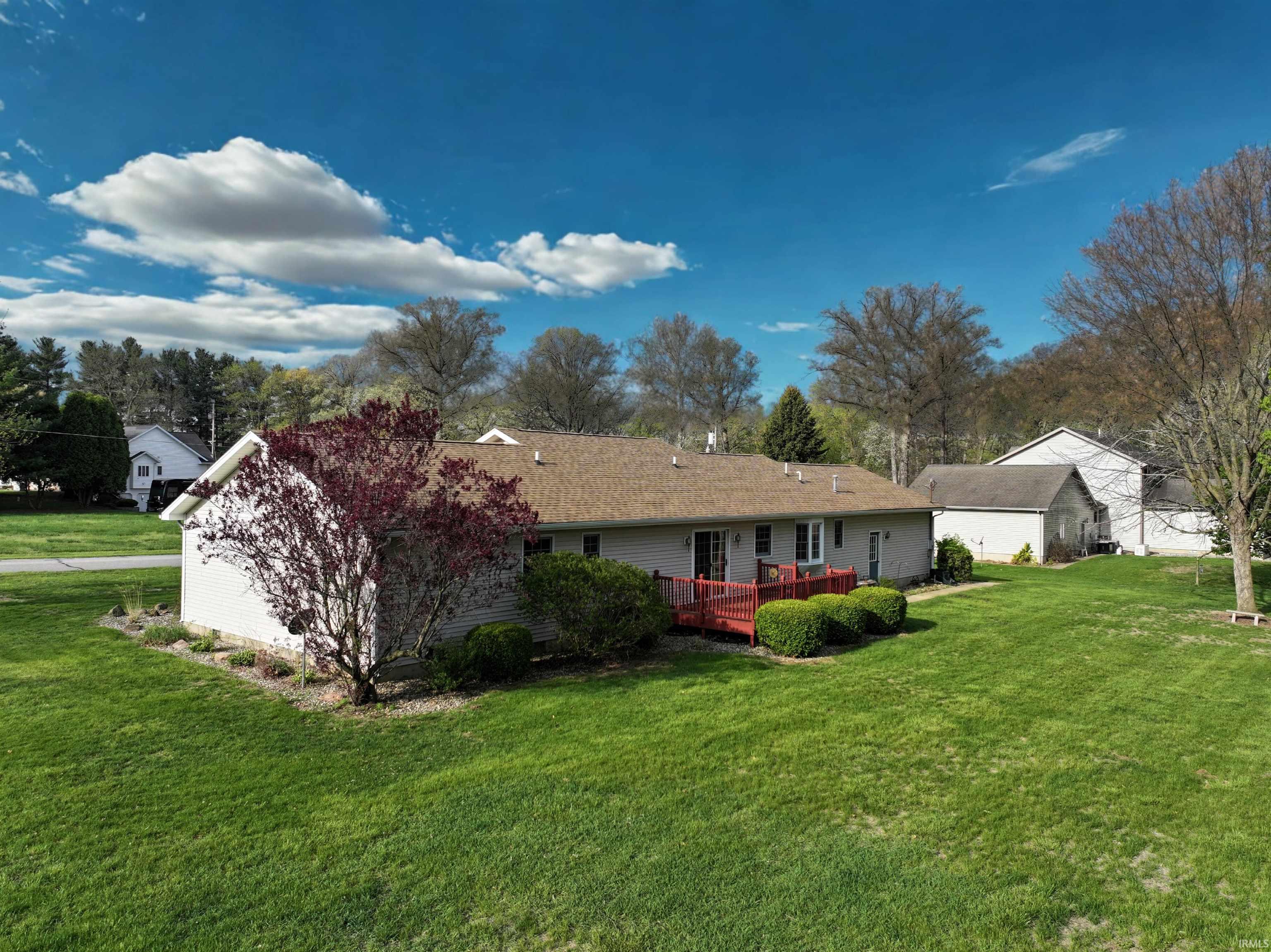 Homes for sale in Winamac, IN | 800 E Oak View Est, Winamac, IN 46996 | MLS# 202515572