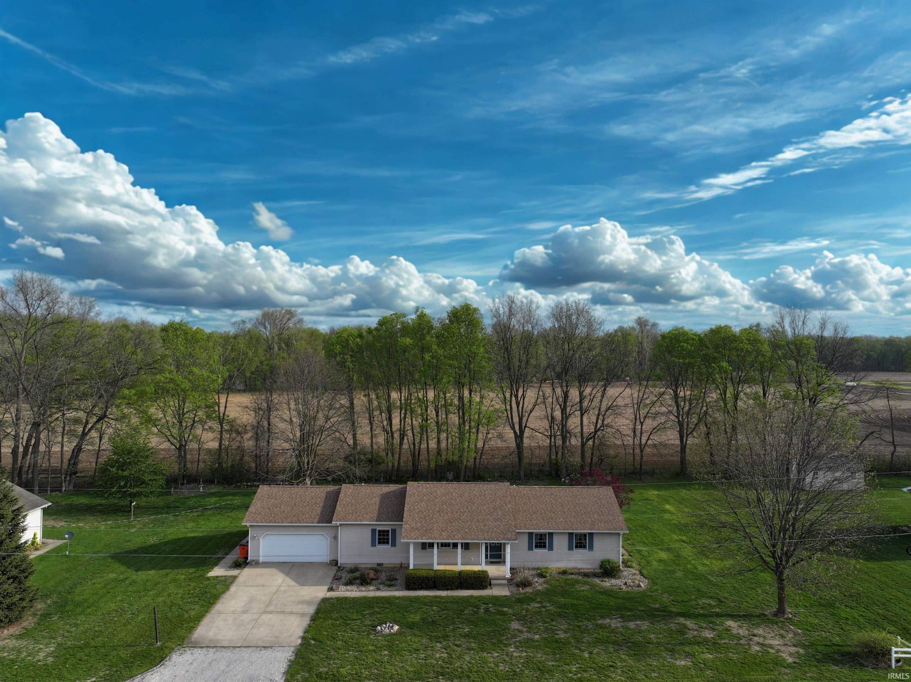 Homes for sale in Winamac, IN | 800 E Oak View Est, Winamac, IN 46996 | MLS# 202515572