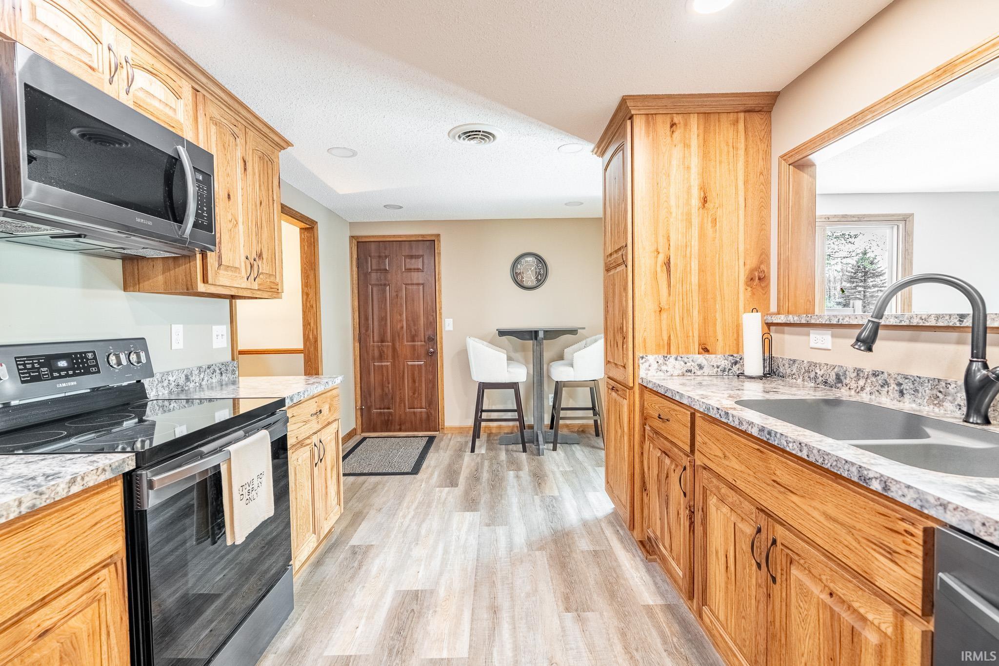 Photo 8 of 309 West Street