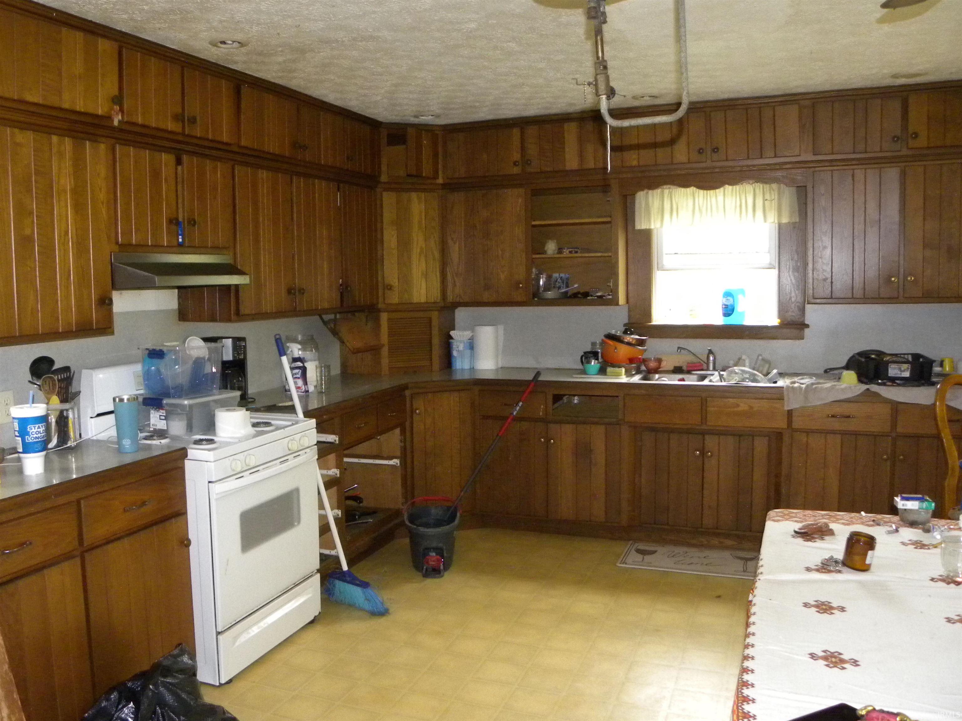 Homes for sale in Worthington, IN | 8207 Lehman Rd, Worthington, IN 47471 | MLS# 202515799