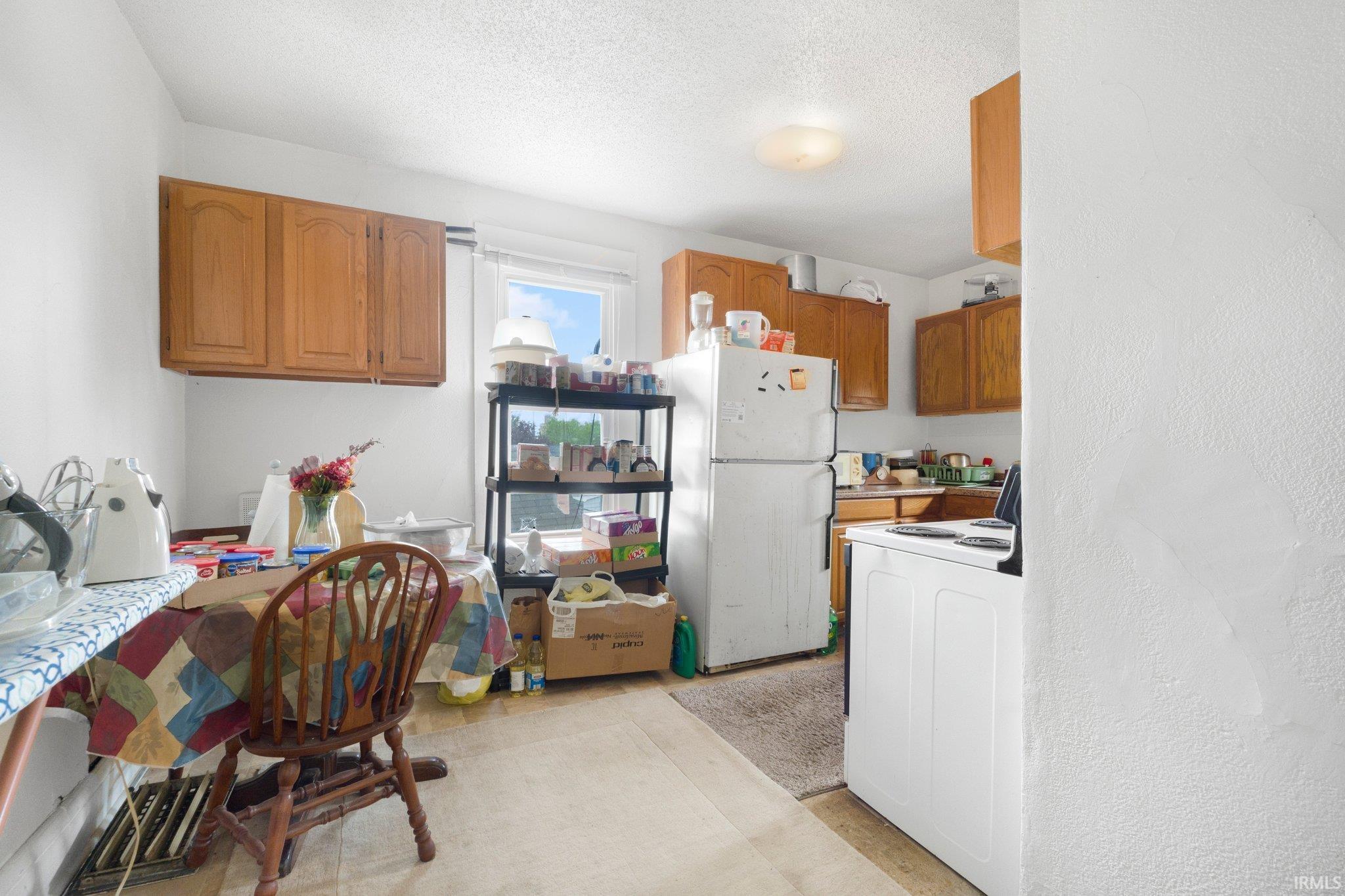 Photo 3 of 320 Brandriff Street