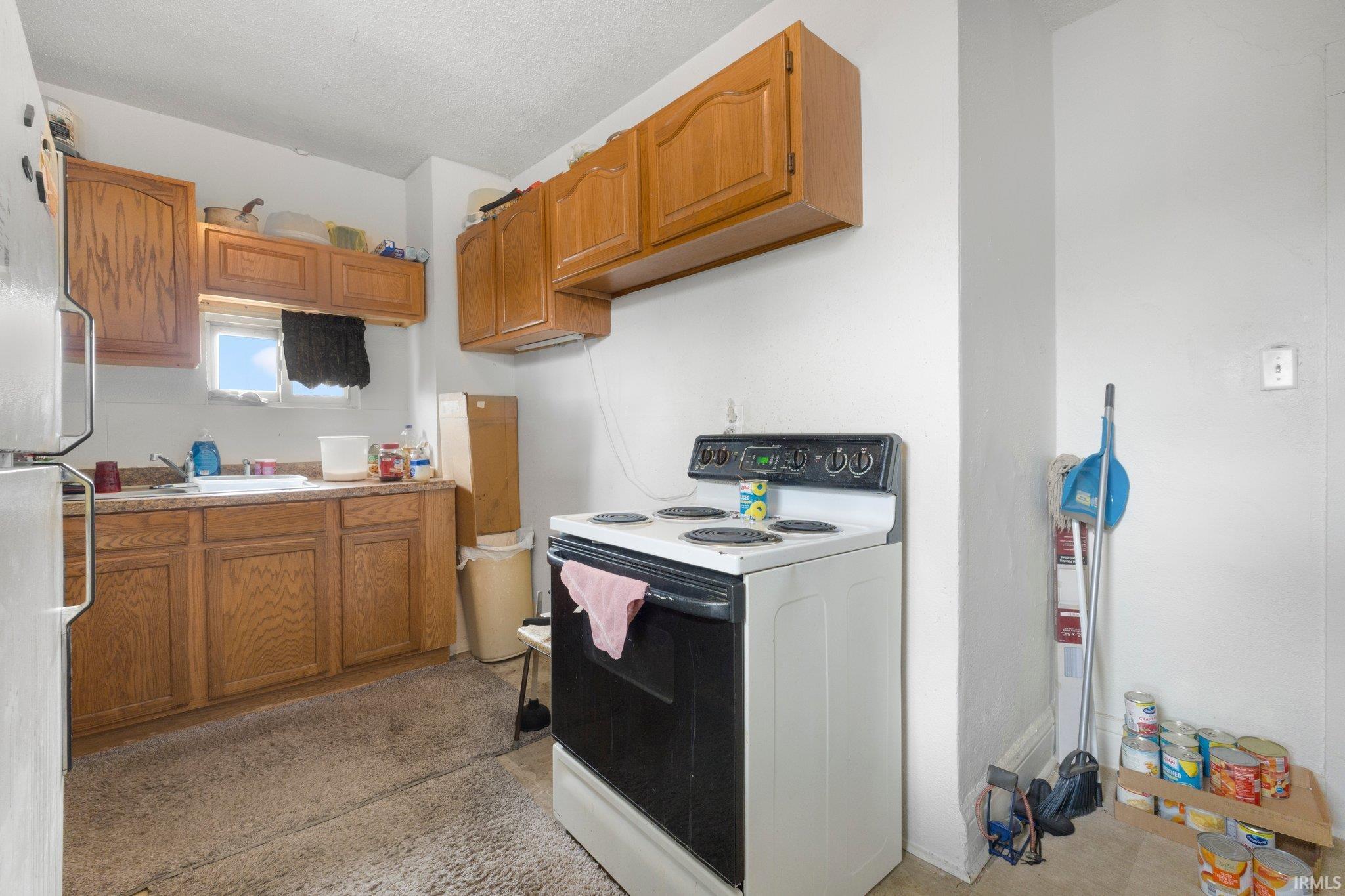 Photo 4 of 320 Brandriff Street