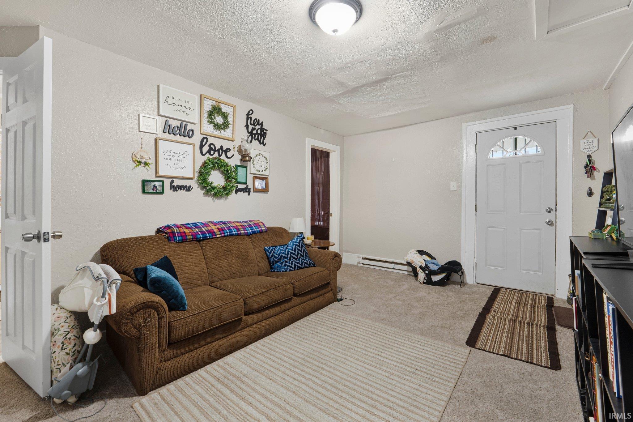 Photo 3 of 307 W Williams Street