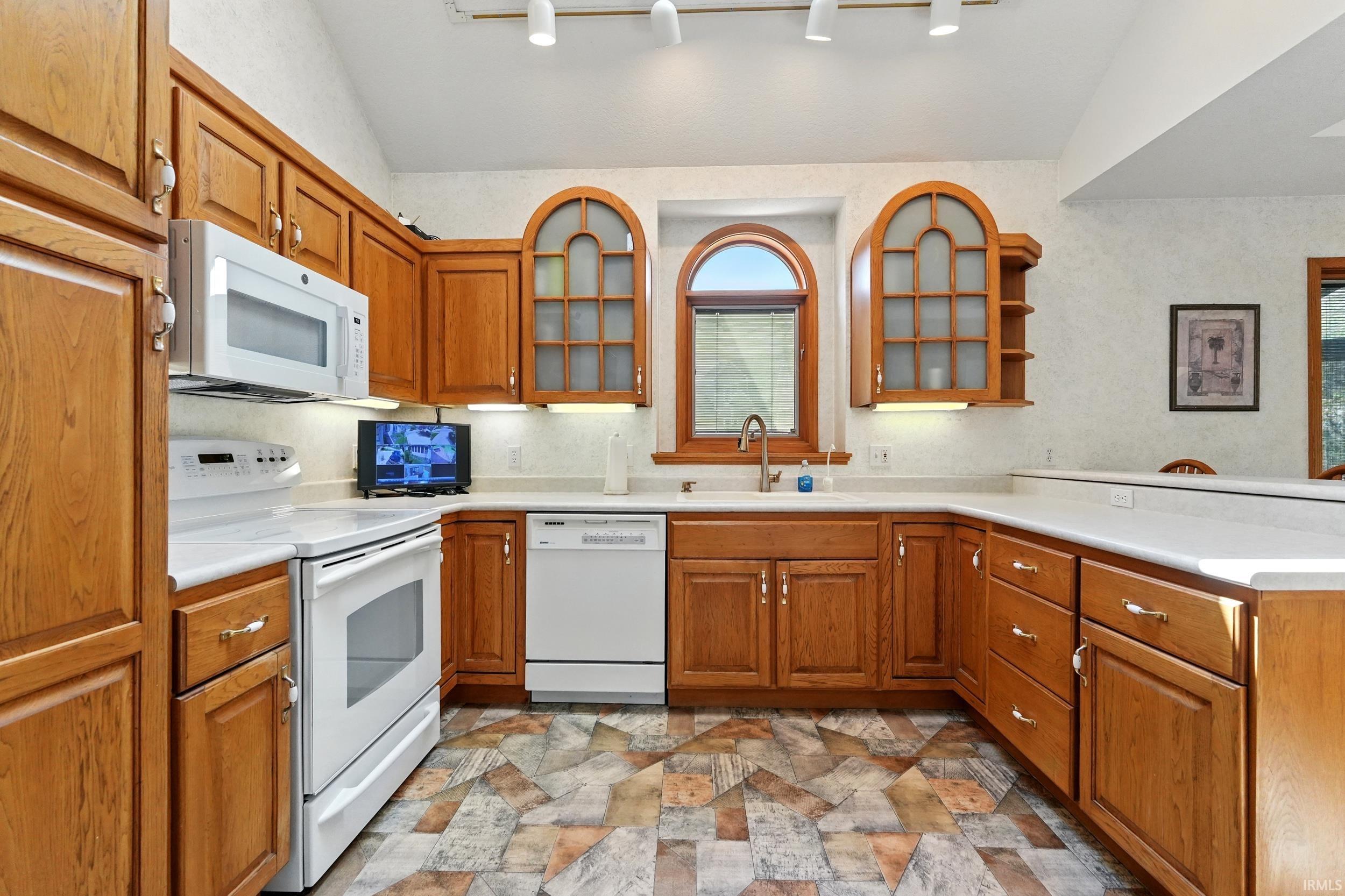 Photo 8 of 414 Blue Cliff Place