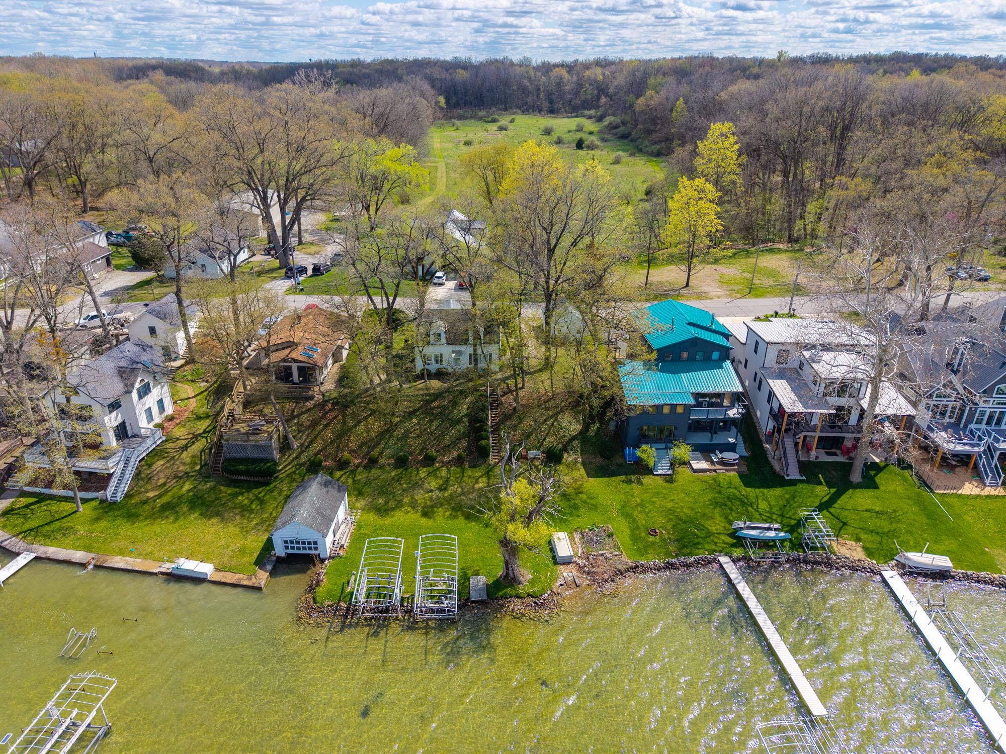 3300 W Shady Side Road, Angola, IN 46703