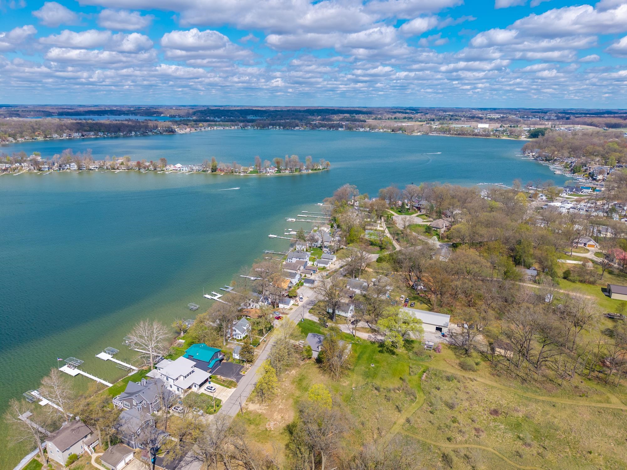 3300 W Shady Side Road, Angola, IN 46703