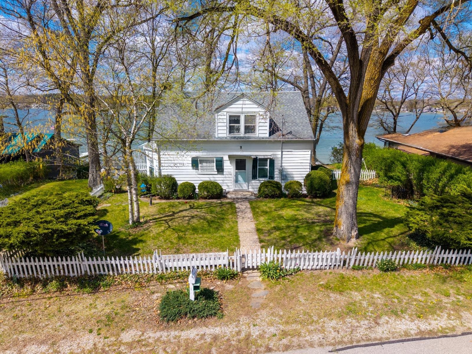 3300 W Shady Side Road, Angola, IN 46703