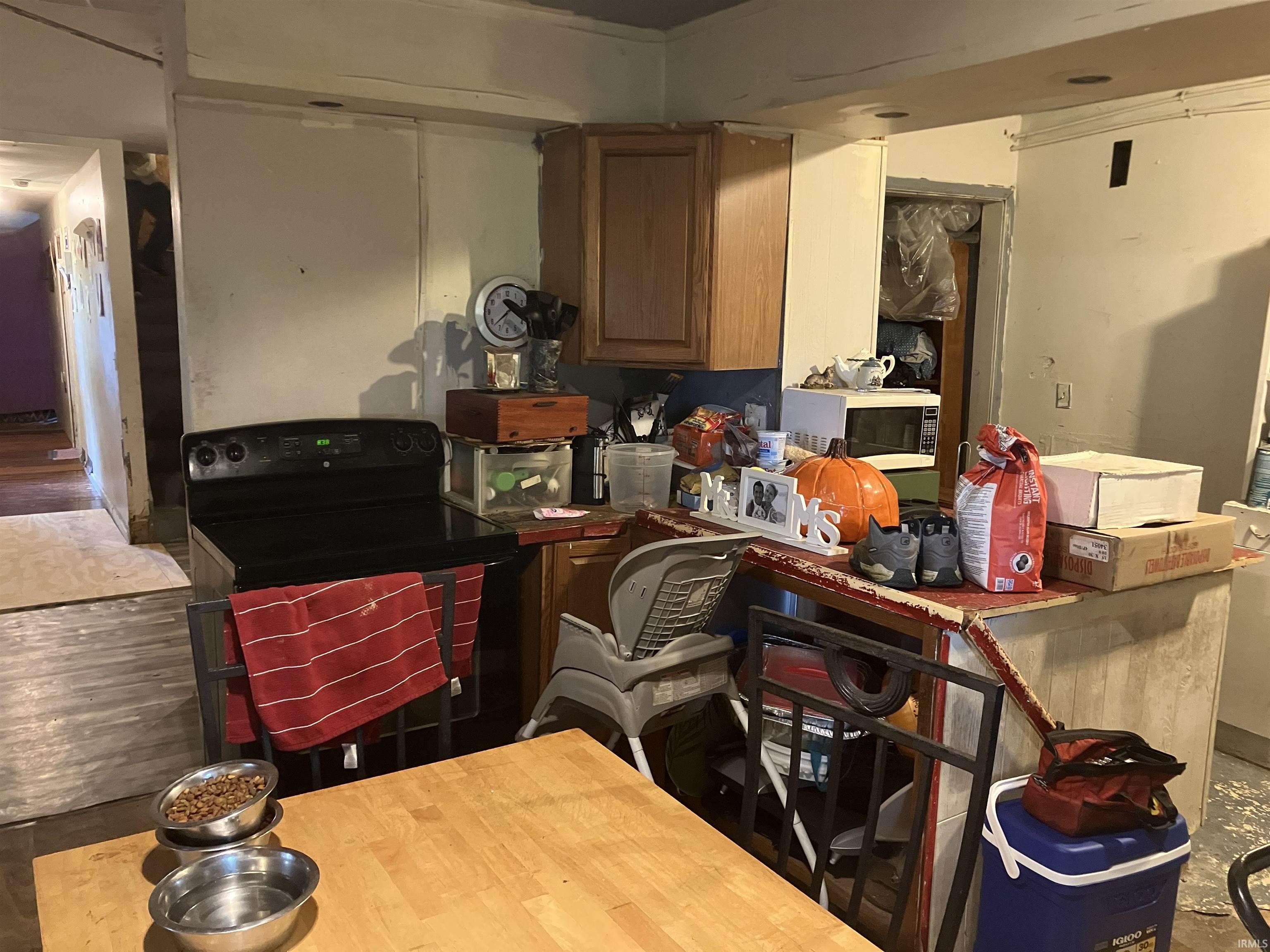 Homes for sale in Evansville, IN | 606 E Illinois St, Evansville, IN 47711 | MLS# 202515956