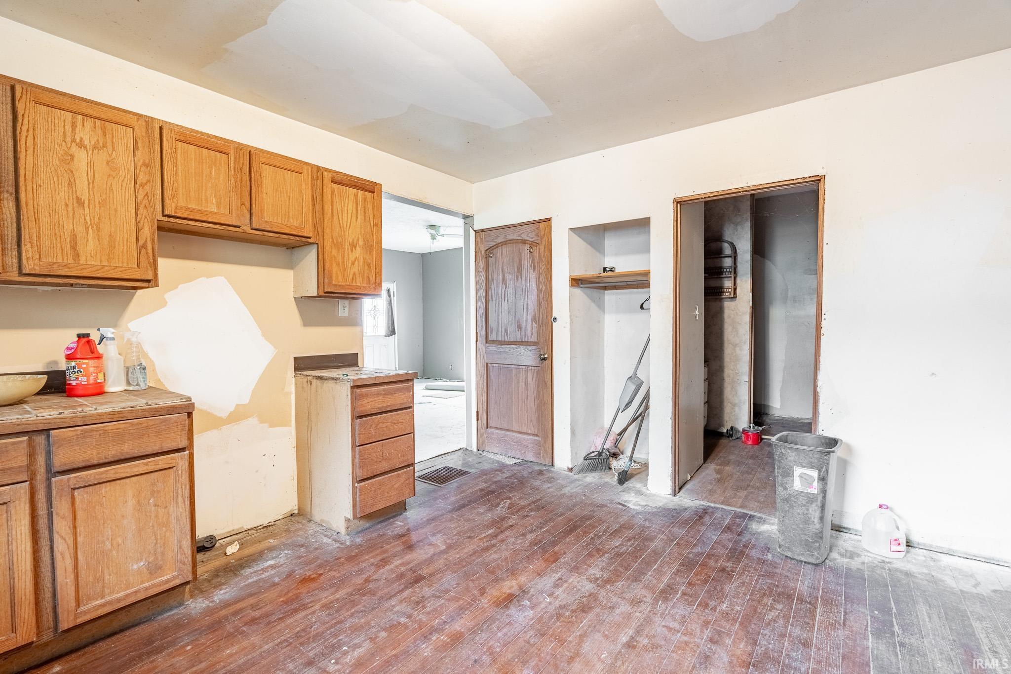 Photo 12 of 470 N Spring Street