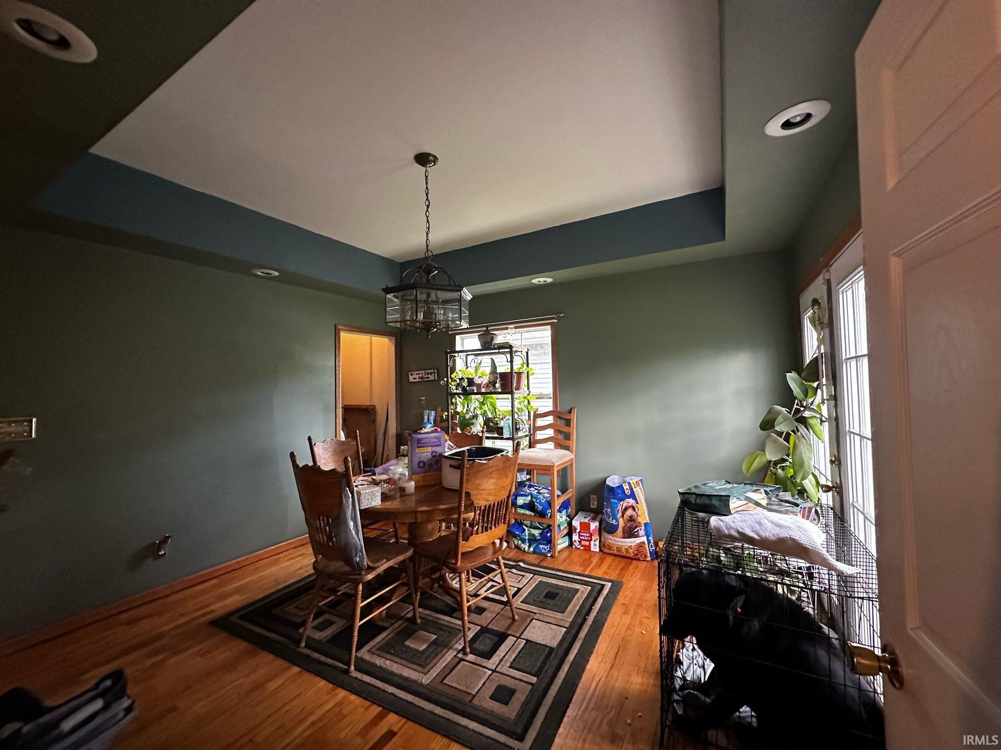 Photo 14 of 733 W Garfield Avenue