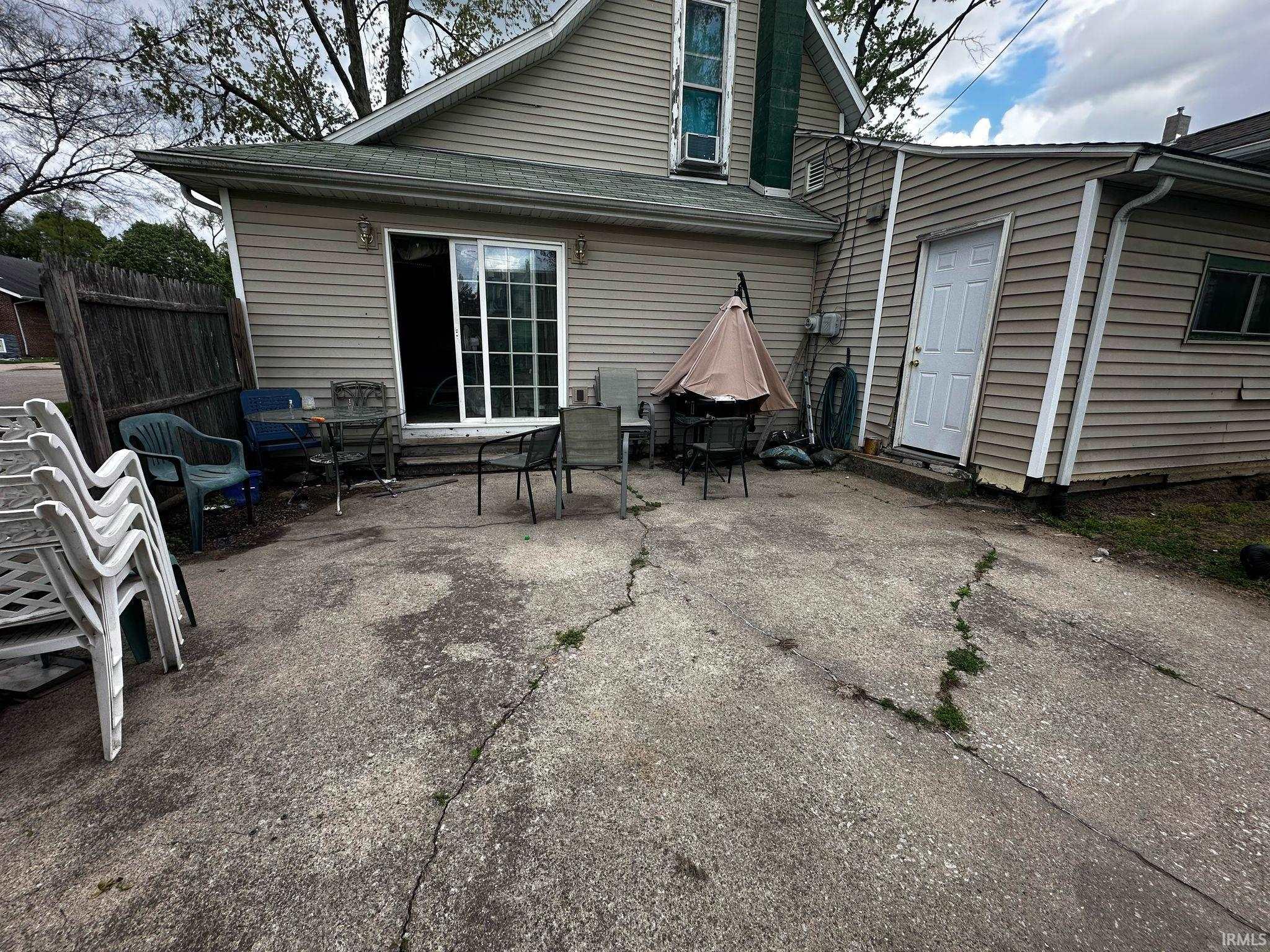 Photo 31 of 733 W Garfield Avenue