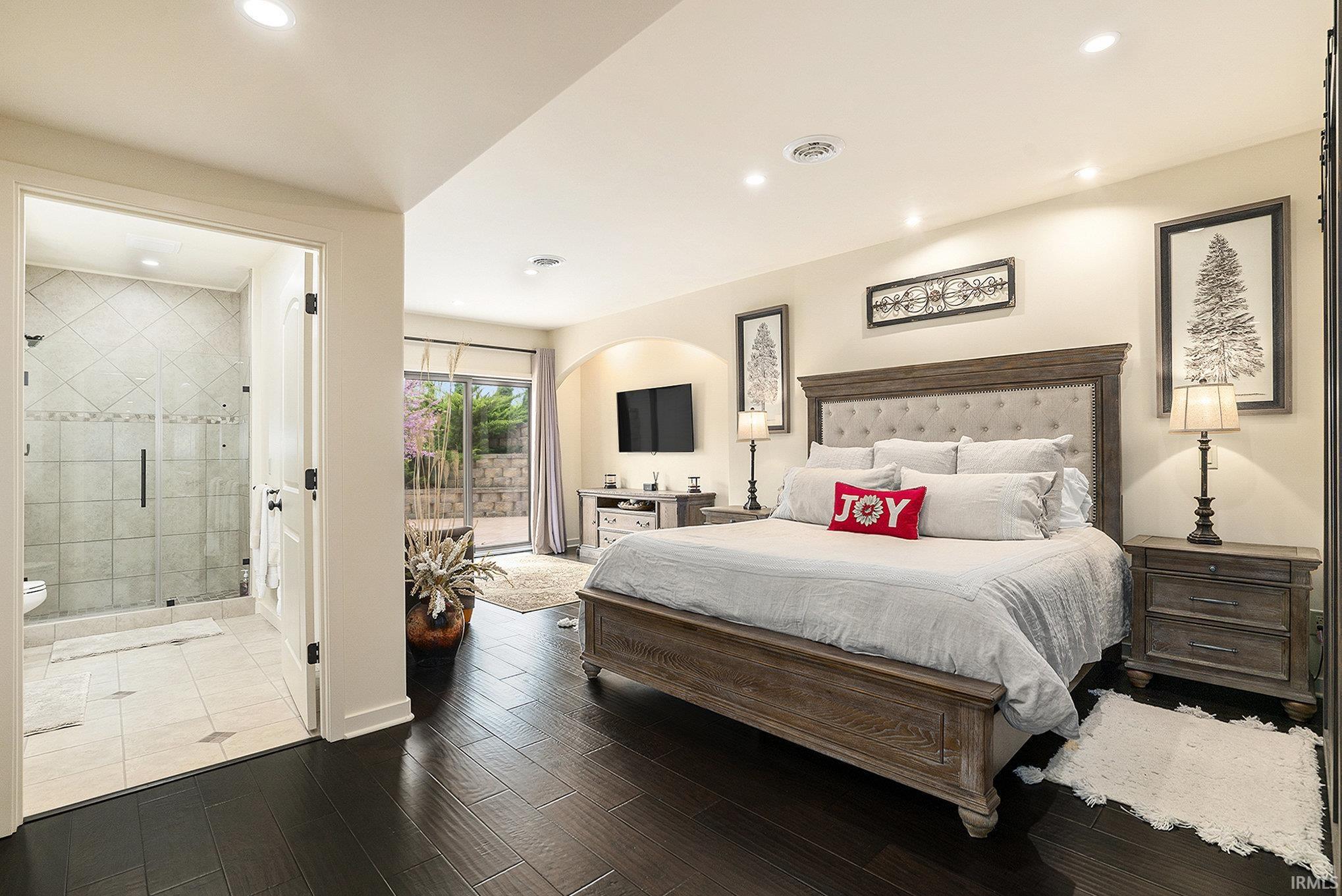 Photo 18 of 11592 Maple Ridge Drive