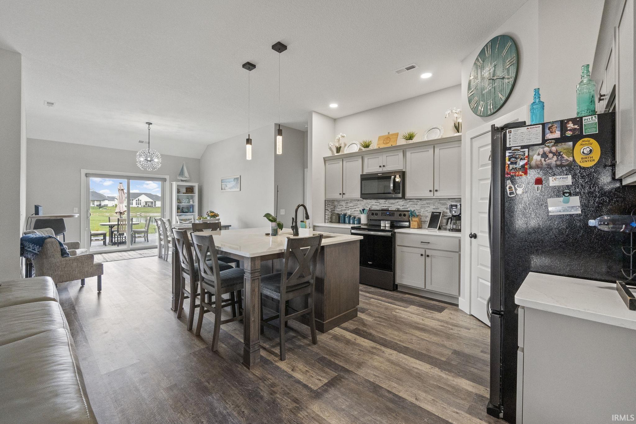 Photo 8 of 936 Switchfoot Drive