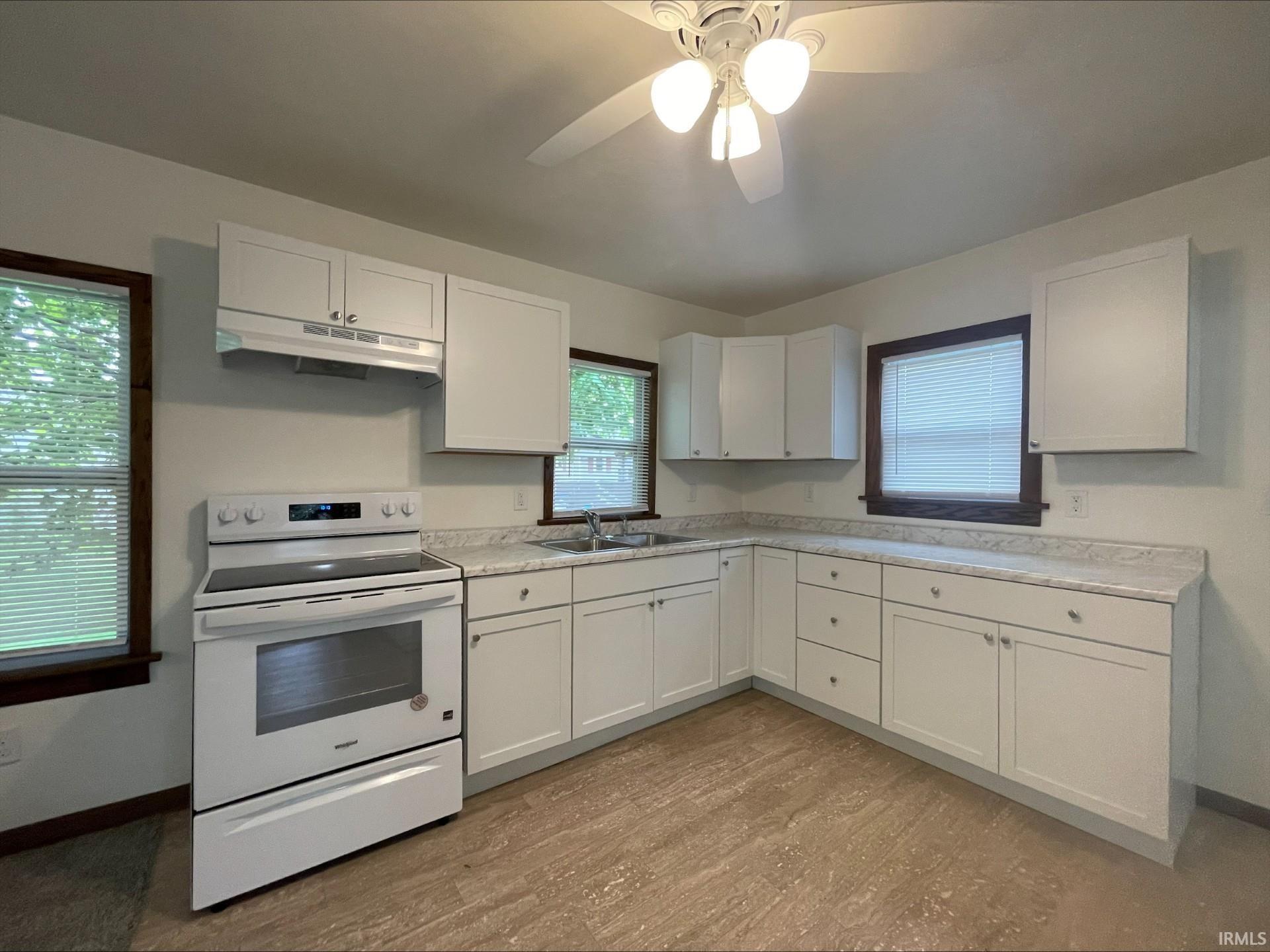 Photo 6 of 1207 W Wolf Avenue