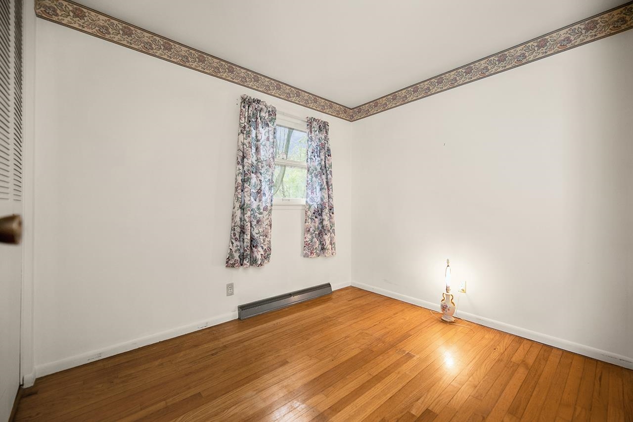 Photo 6 of 545 Jay Dee Street