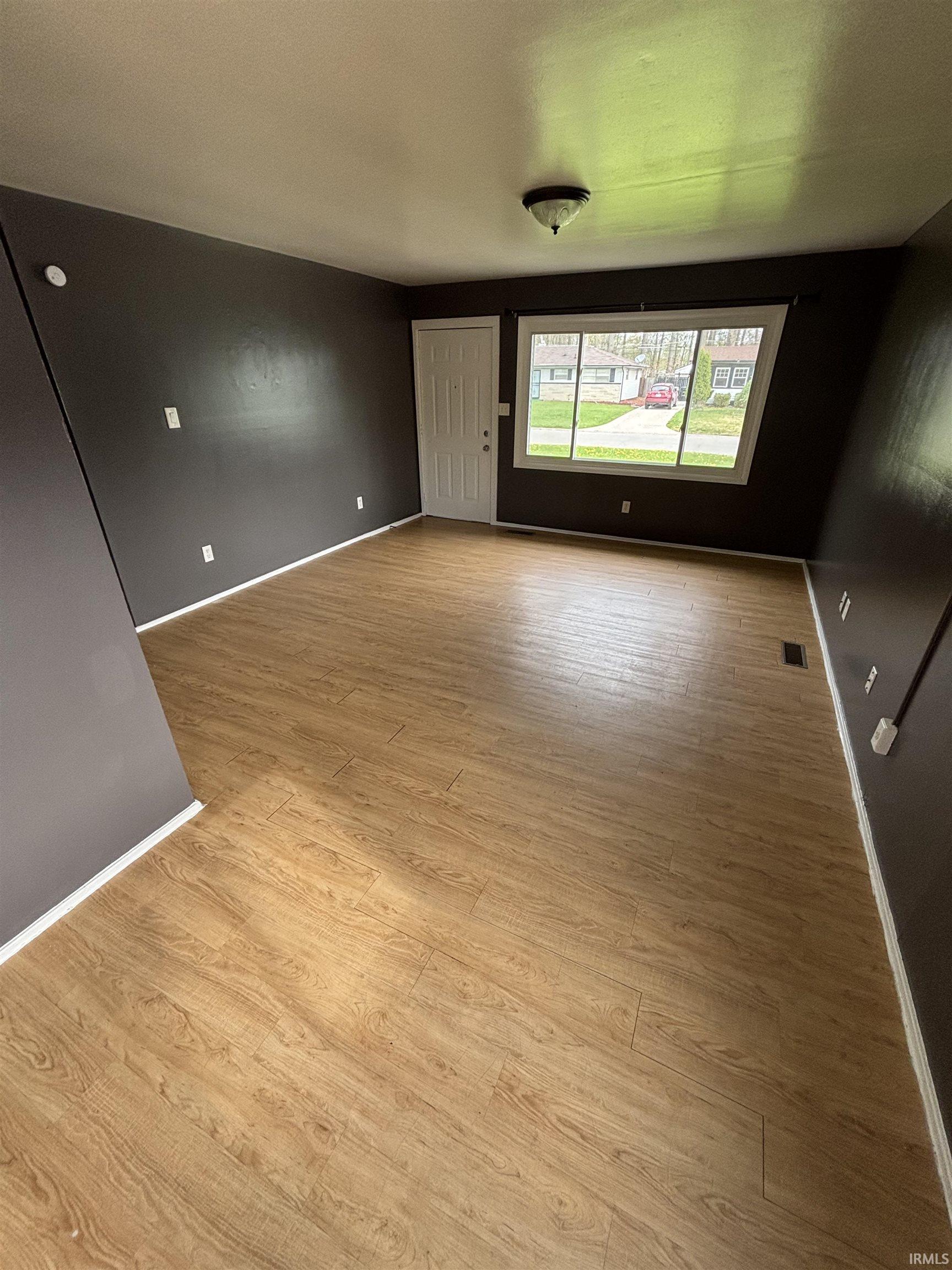 Photo 4 of 2818 Drexel Avenue