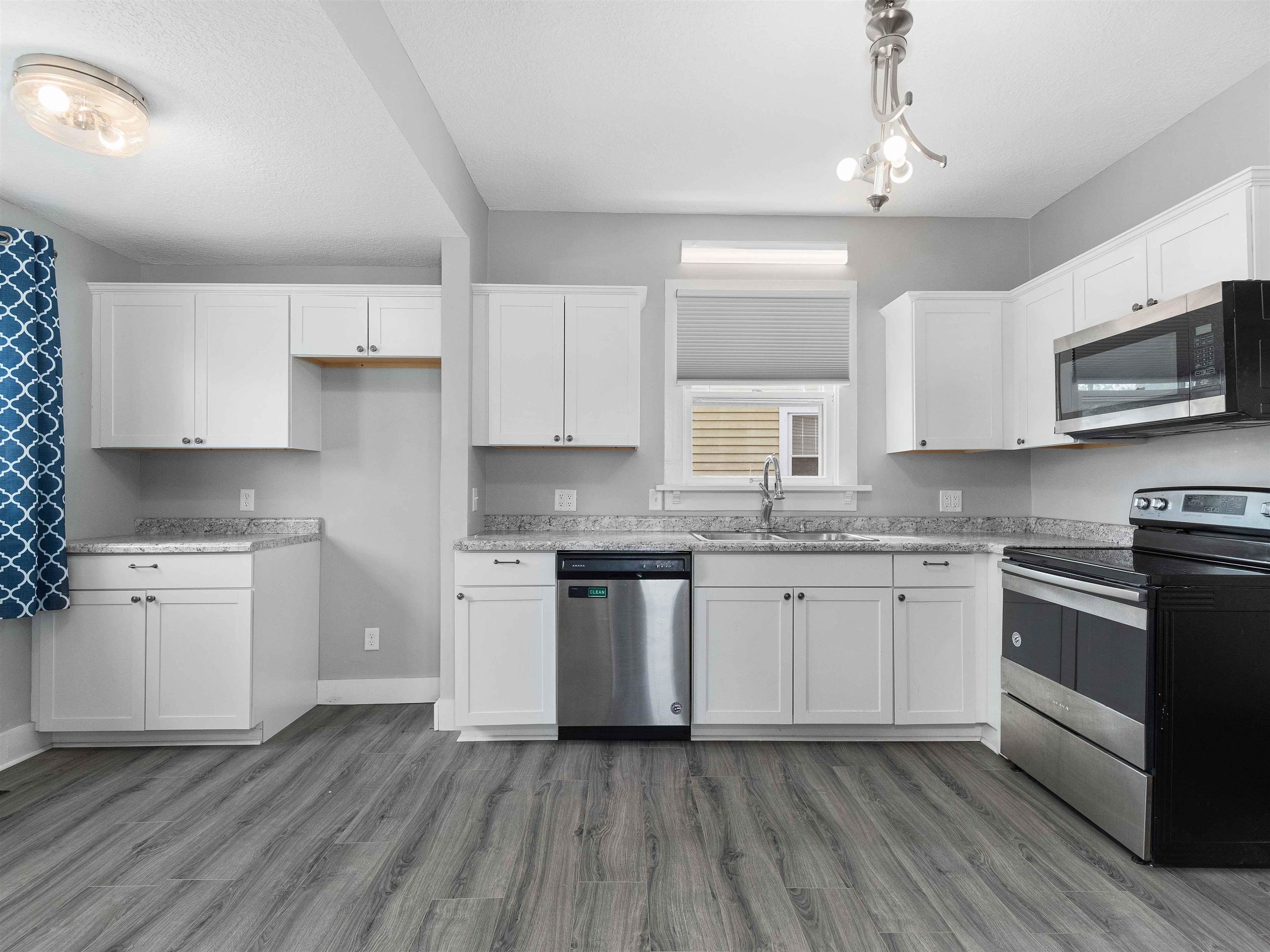 Photo 8 of 4215 TACOMA Avenue