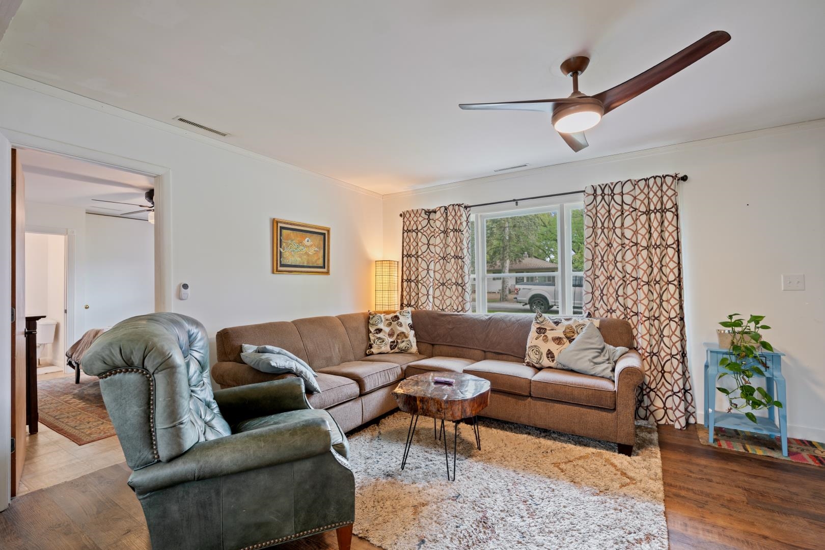 Photo 10 of 204 E Ramar Drive