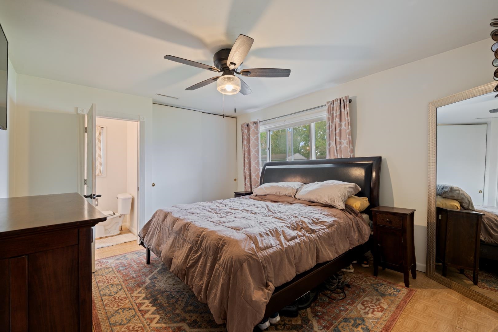 Photo 14 of 204 E Ramar Drive