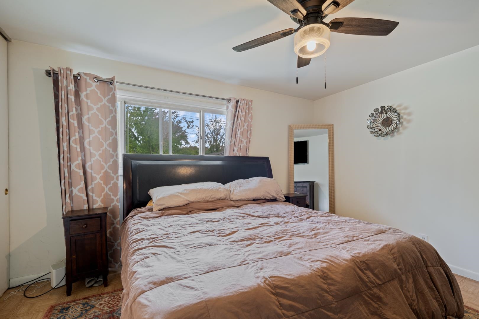 Photo 15 of 204 E Ramar Drive