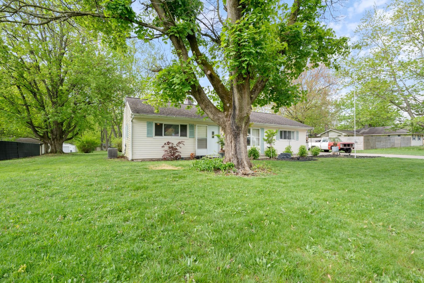 Photo 27 of 204 E Ramar Drive