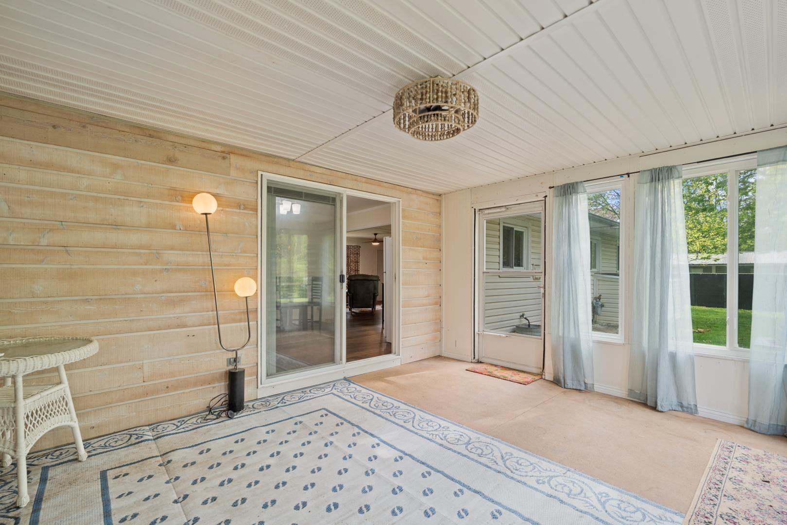 Photo 6 of 204 E Ramar Drive