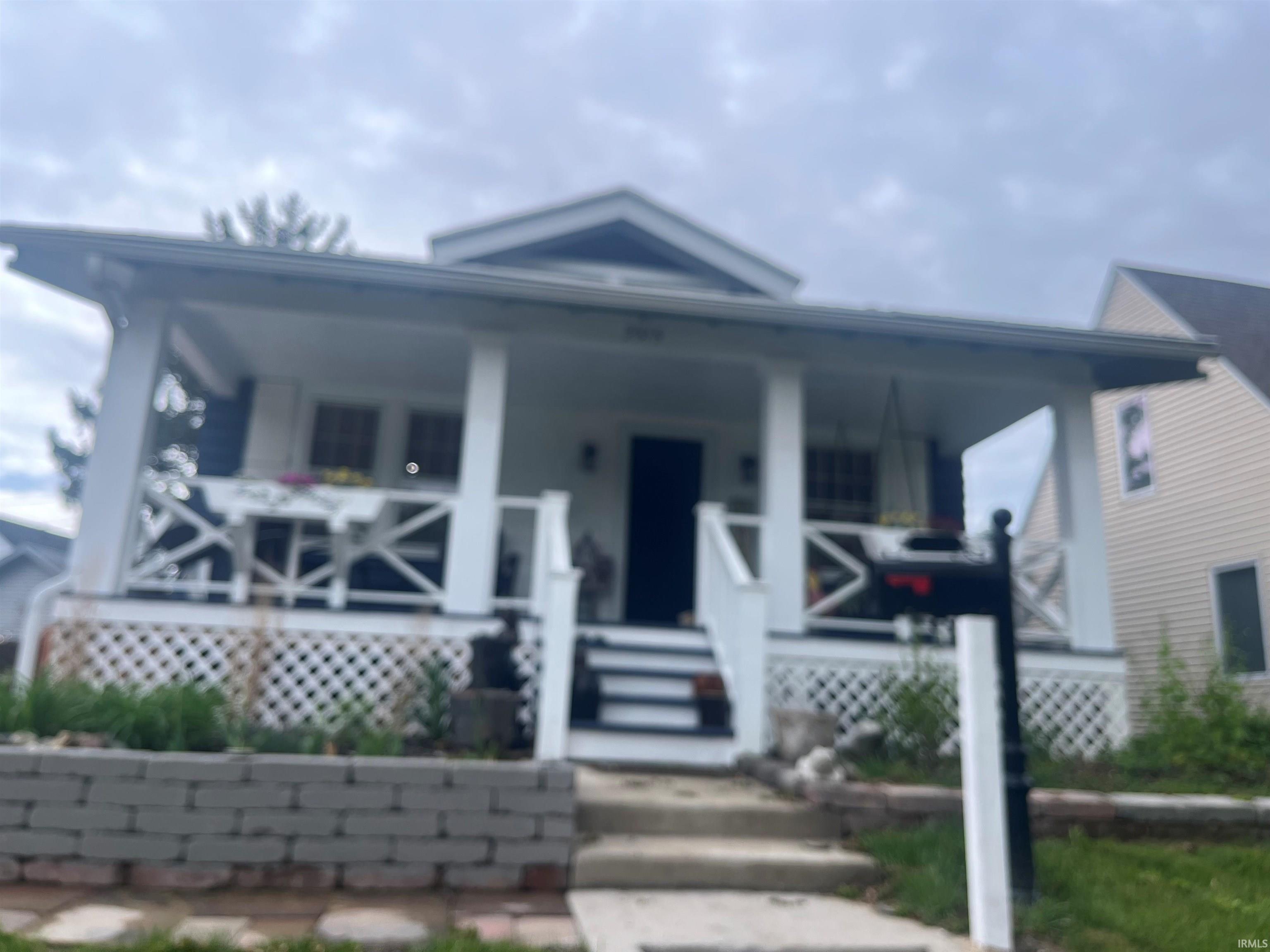 Photo 1 of 2515 HUBERTUS Avenue