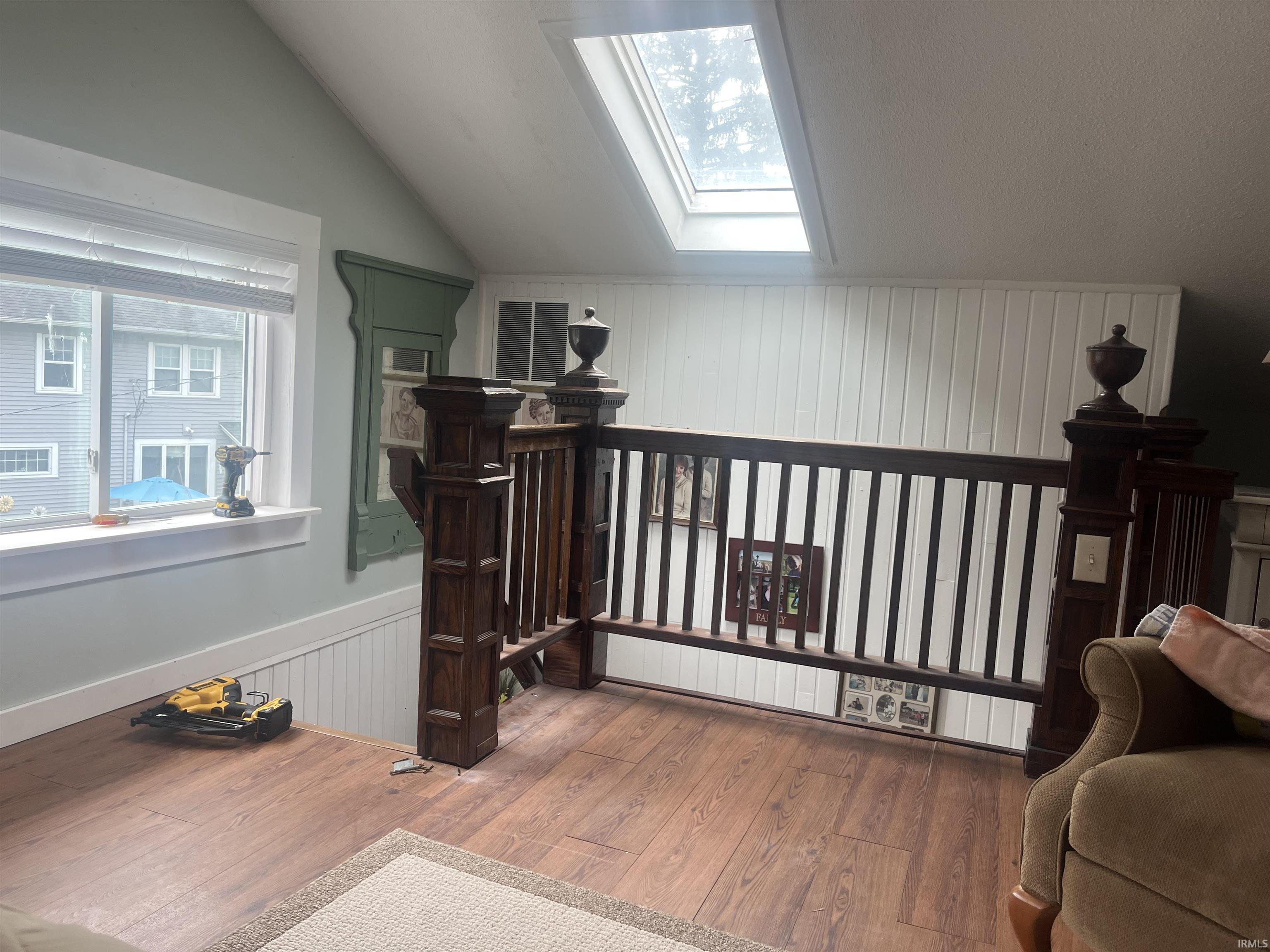 Photo 16 of 2515 HUBERTUS Avenue