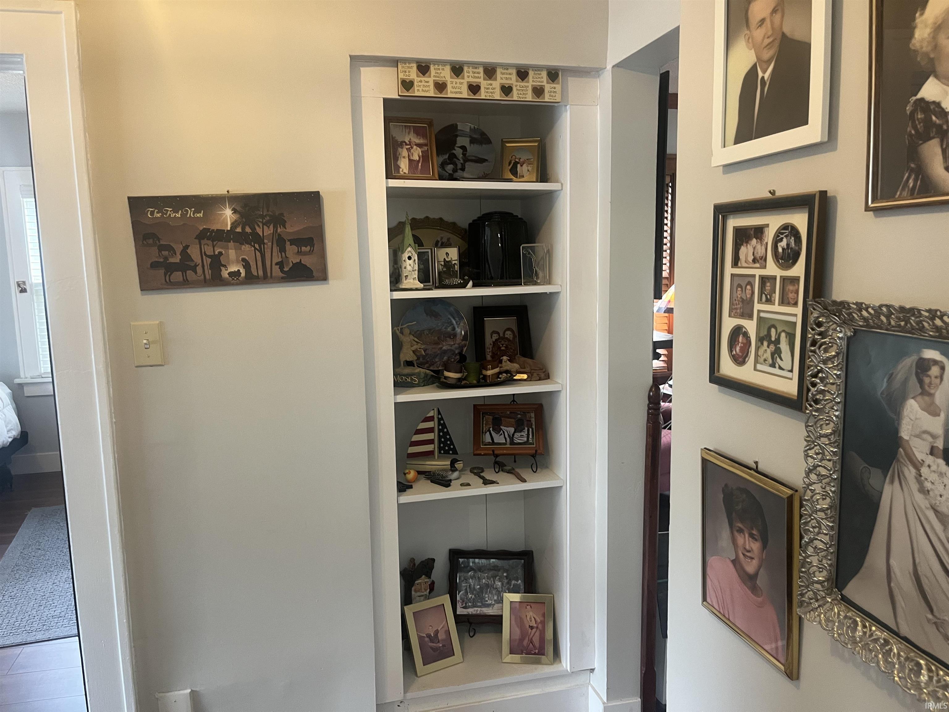 Photo 17 of 2515 HUBERTUS Avenue