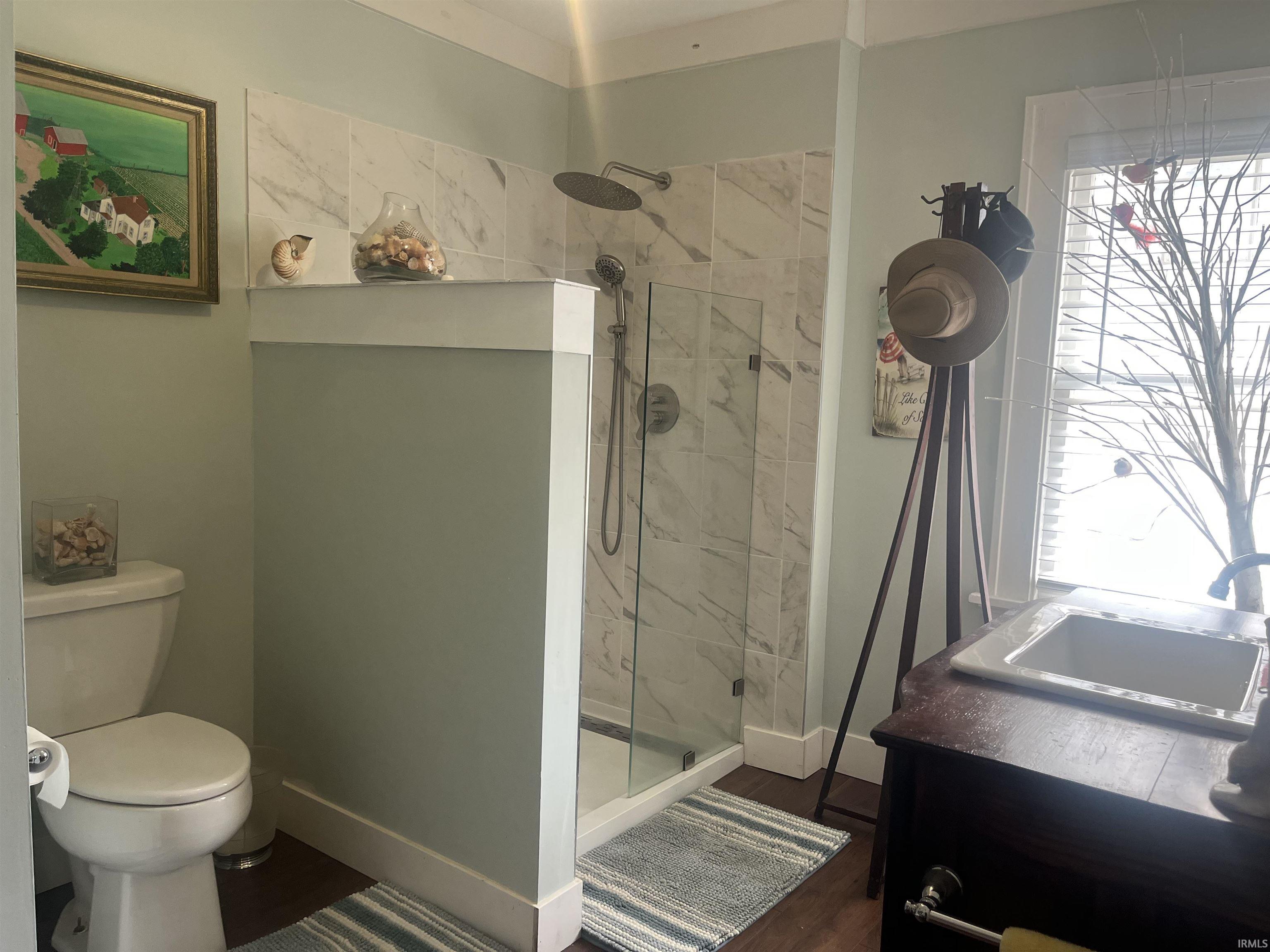 Photo 21 of 2515 HUBERTUS Avenue