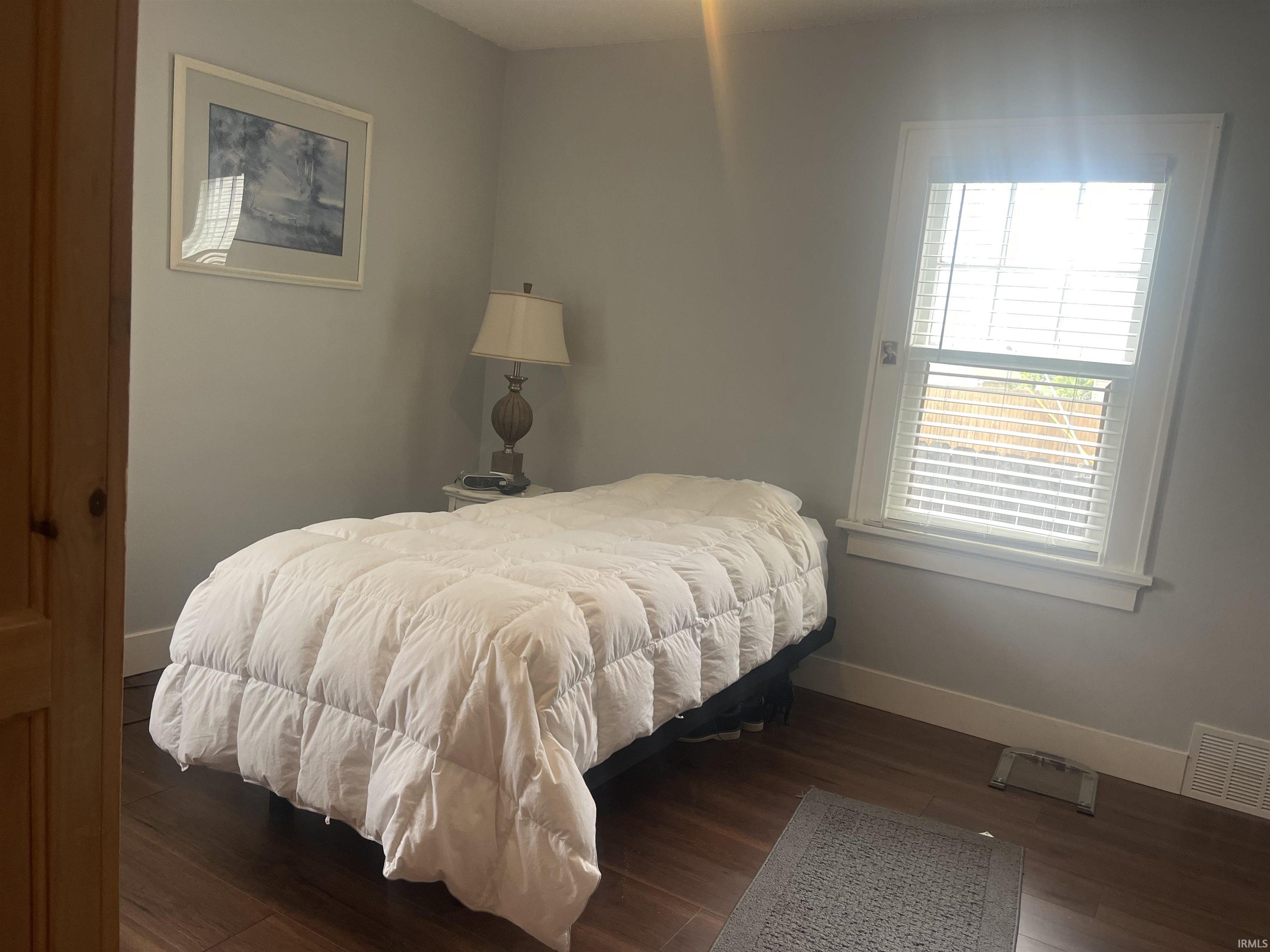 Photo 5 of 2515 HUBERTUS Avenue